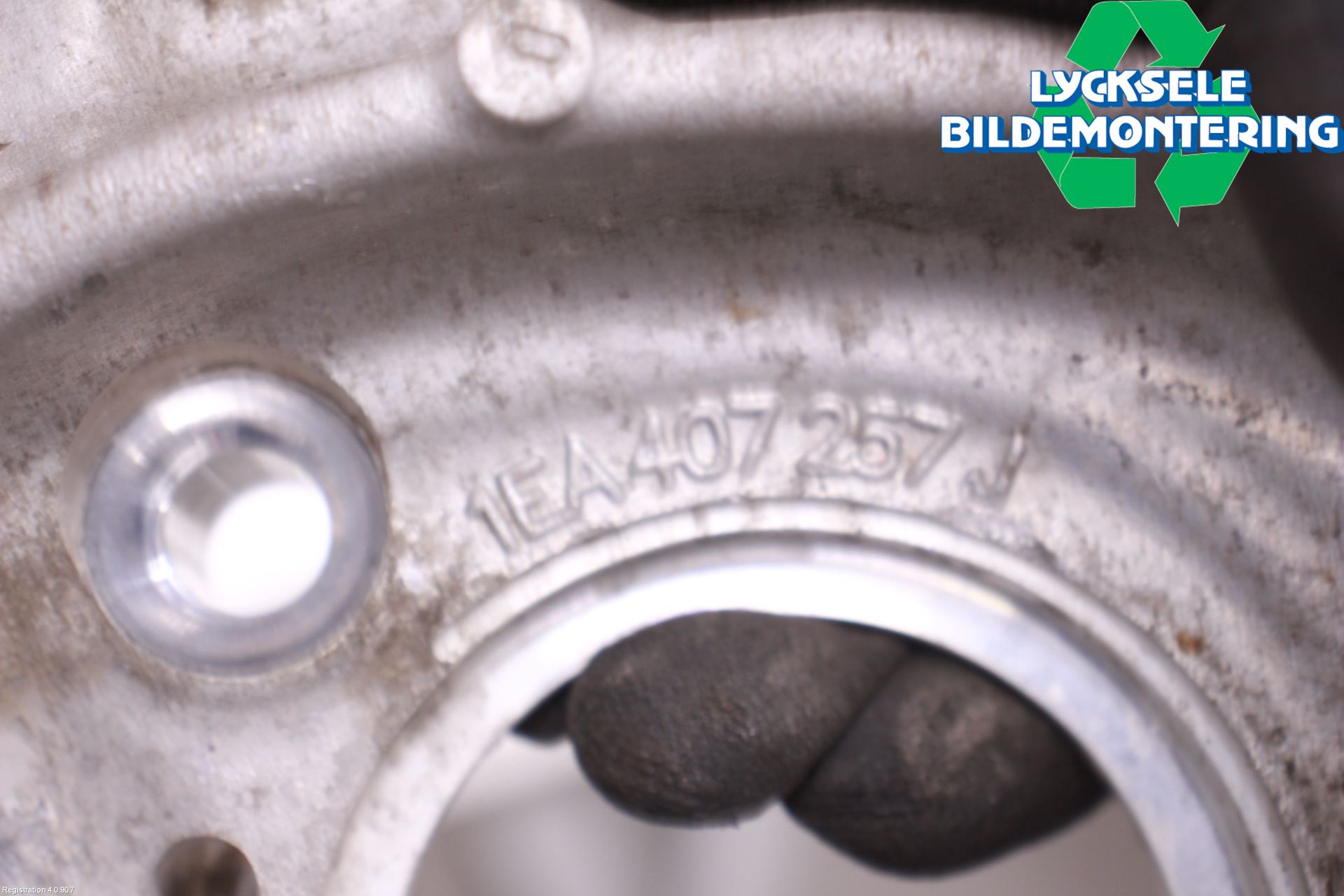Volkswagen VW ID.4 21- Styrspindel Lagerhus Vä