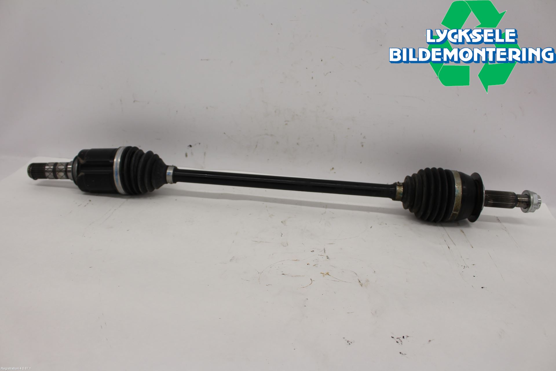 Subaru OUTBACK 21- Drivaxel Fram Höger