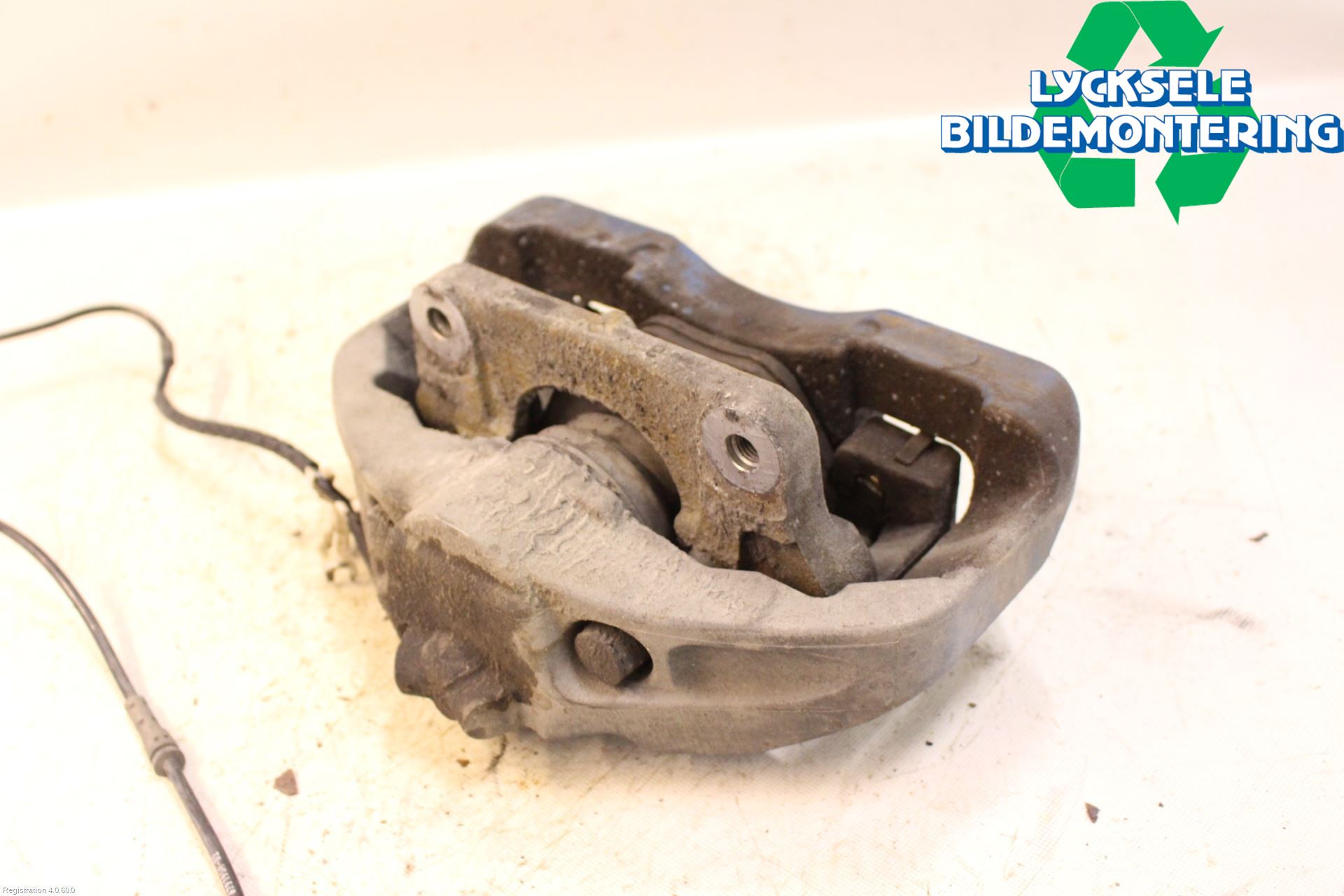 BMW 5 F10/F11/F18 09-17 Bromsok Fram Vänster