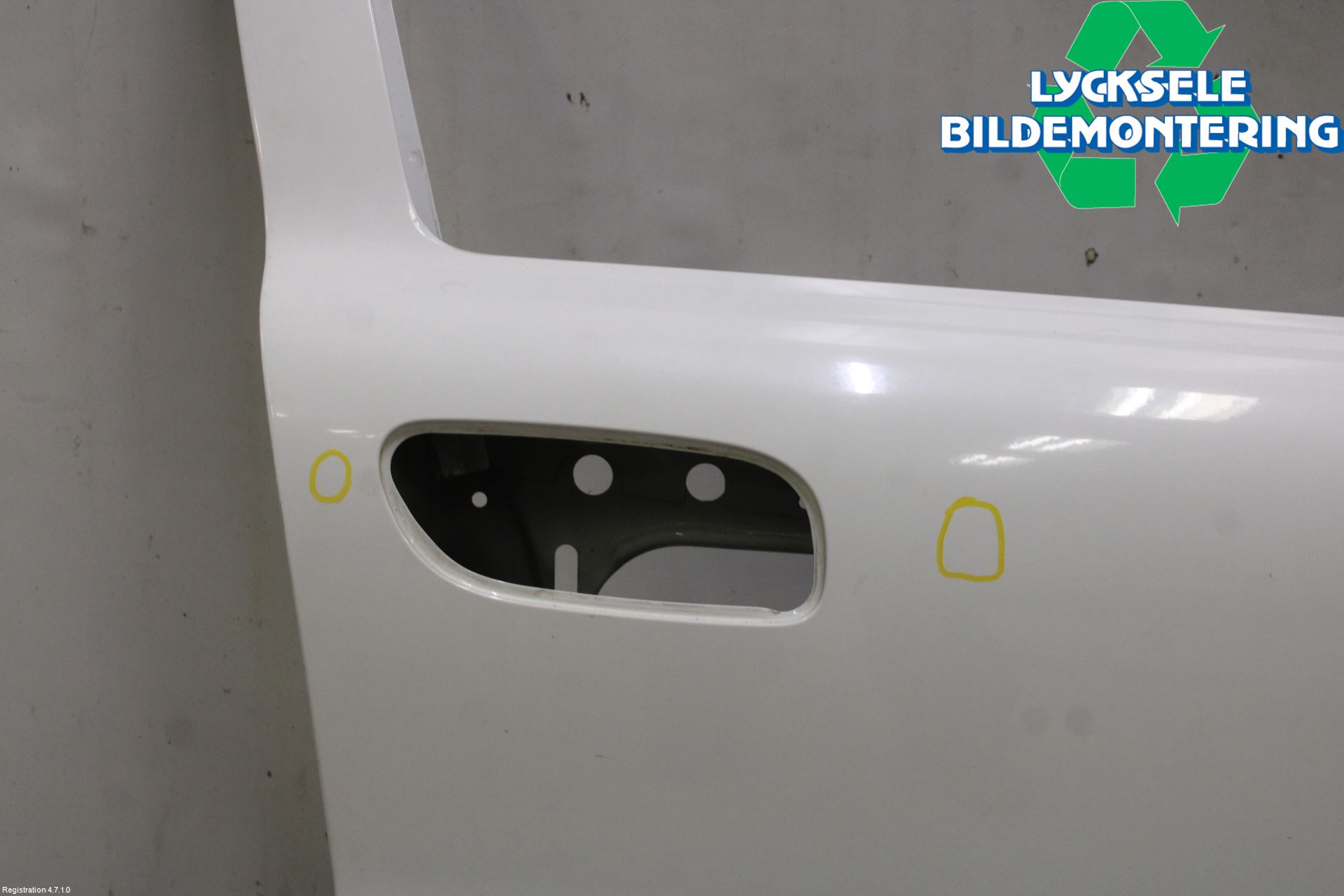 Volvo XC70 01-04 Dörr Fram Höger