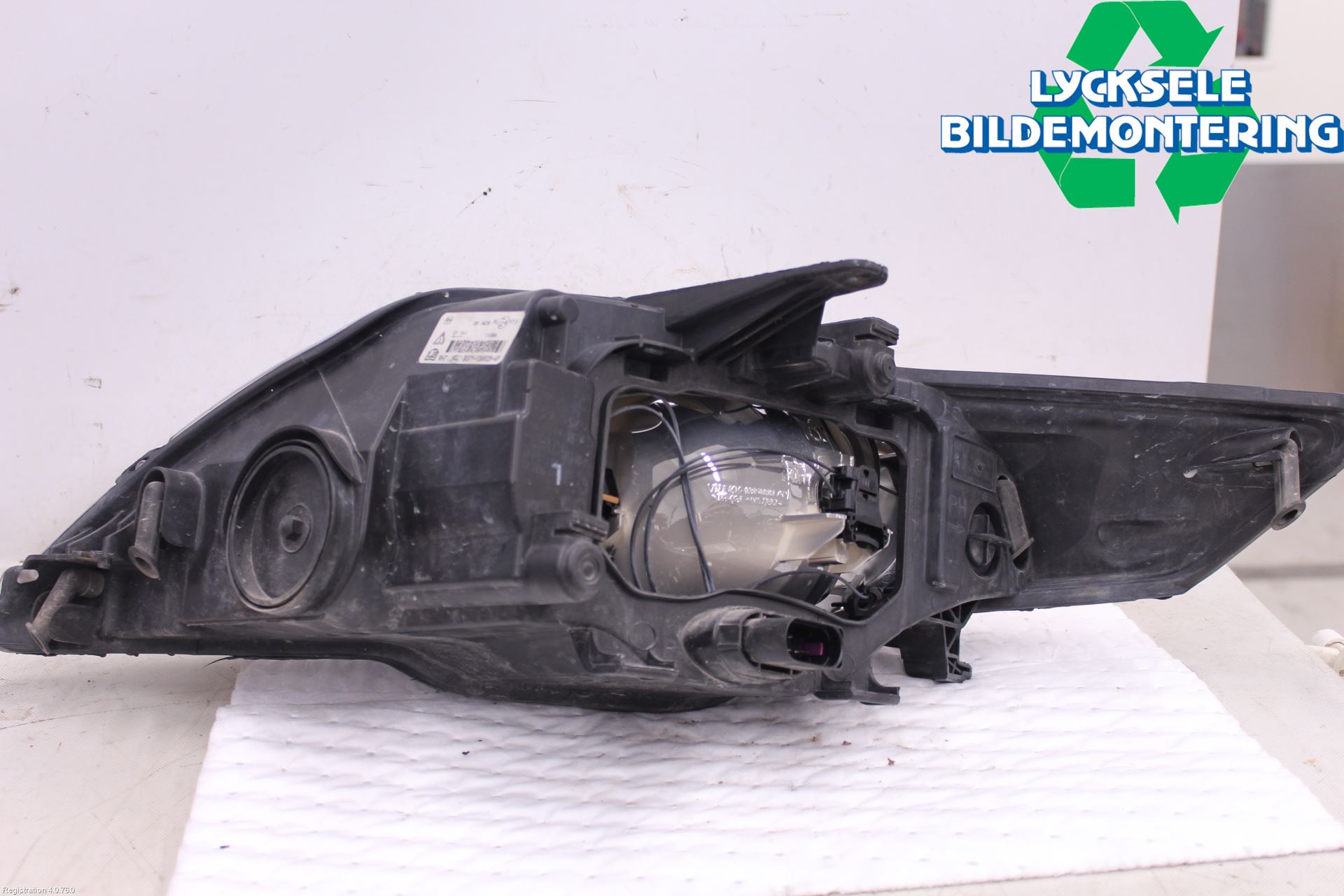 Ford MONDEO 07-15 Strålkastare Höger