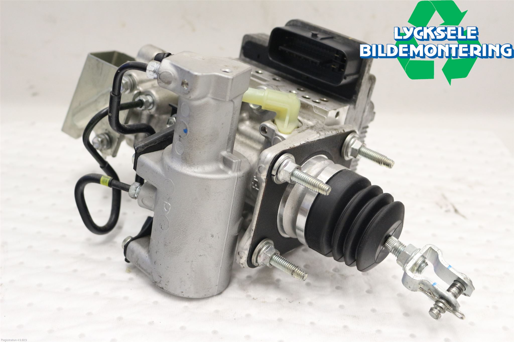 Toyota YARIS XP130 15-20 Abs Hydraulaggregat