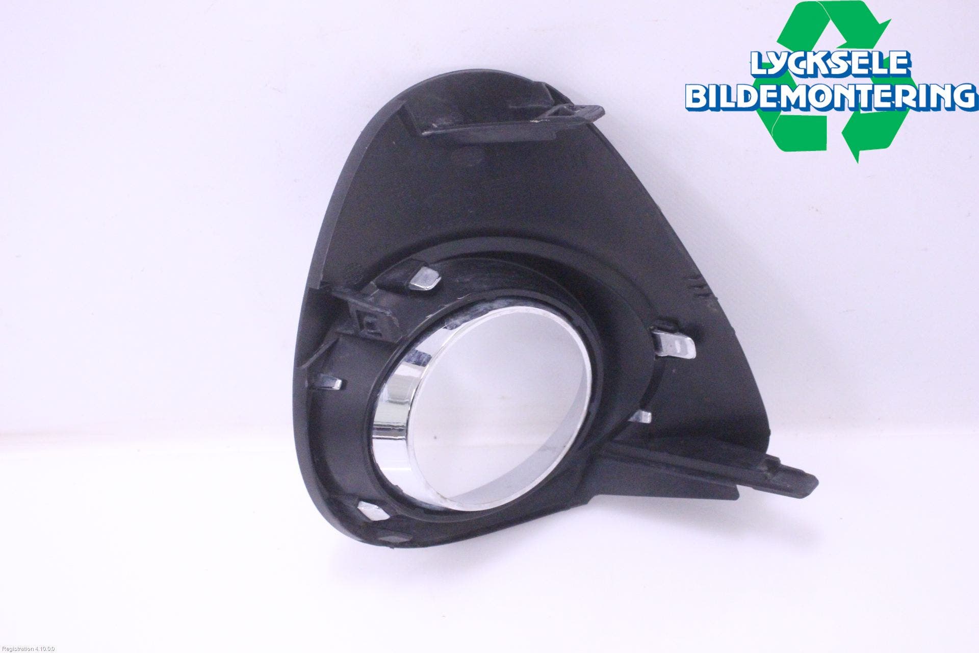 Toyota AVENSIS 09-15 Dimljussarg Fram