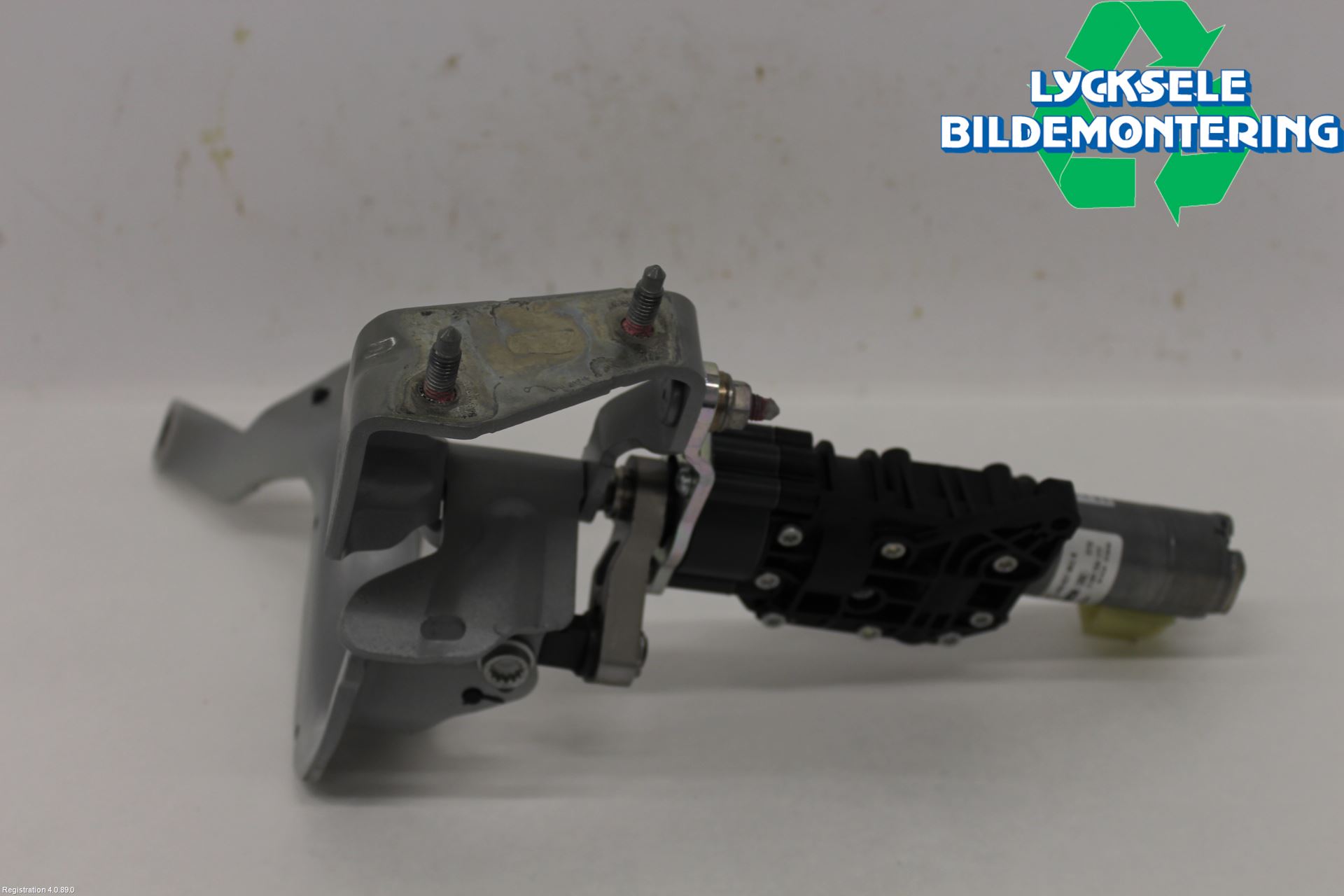 Audi A6 F2/C8 19- Bakluckeöppnare Automatisk