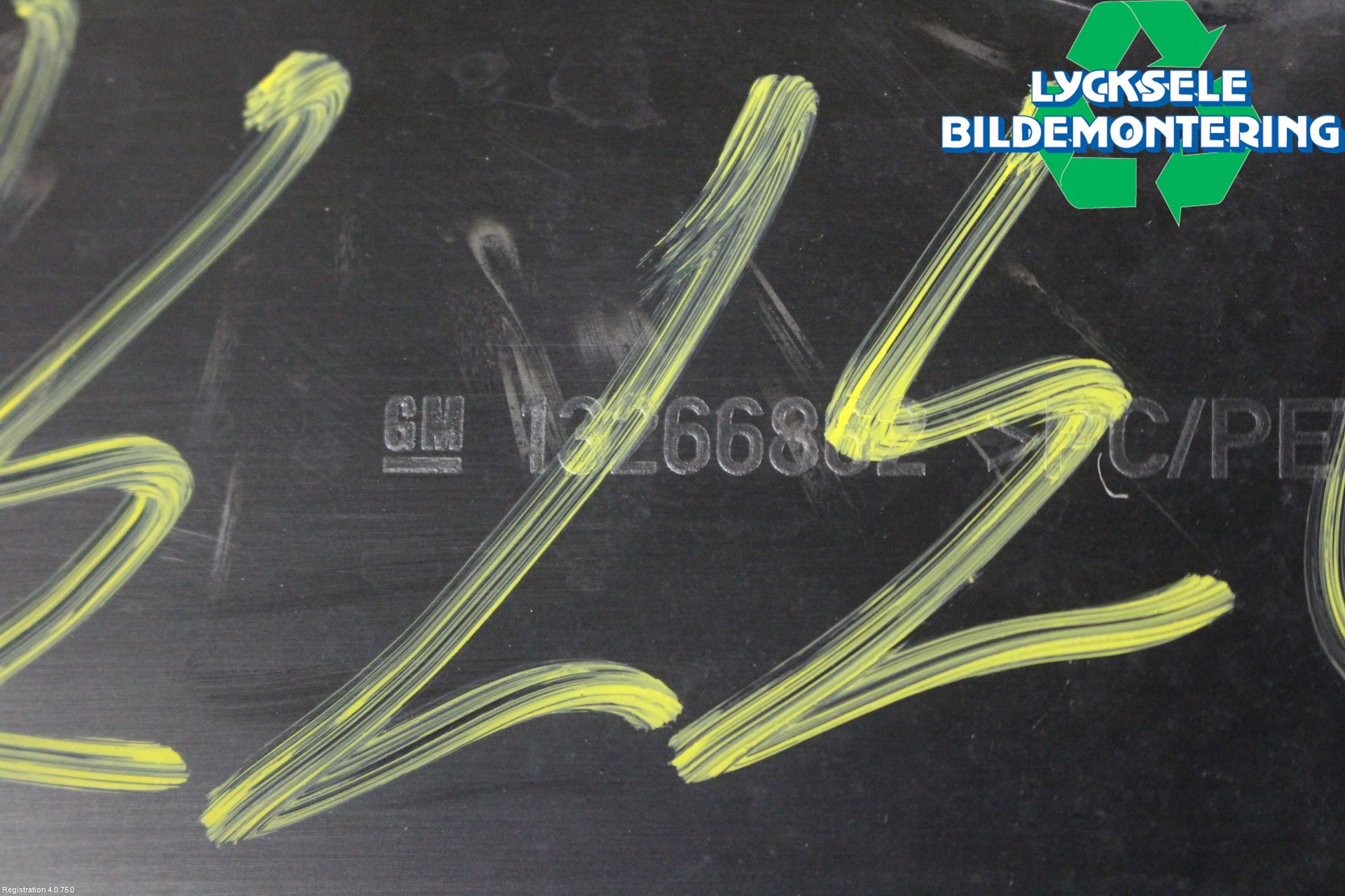 Opel INSIGNIA 09-16 Spoiler Baklucka