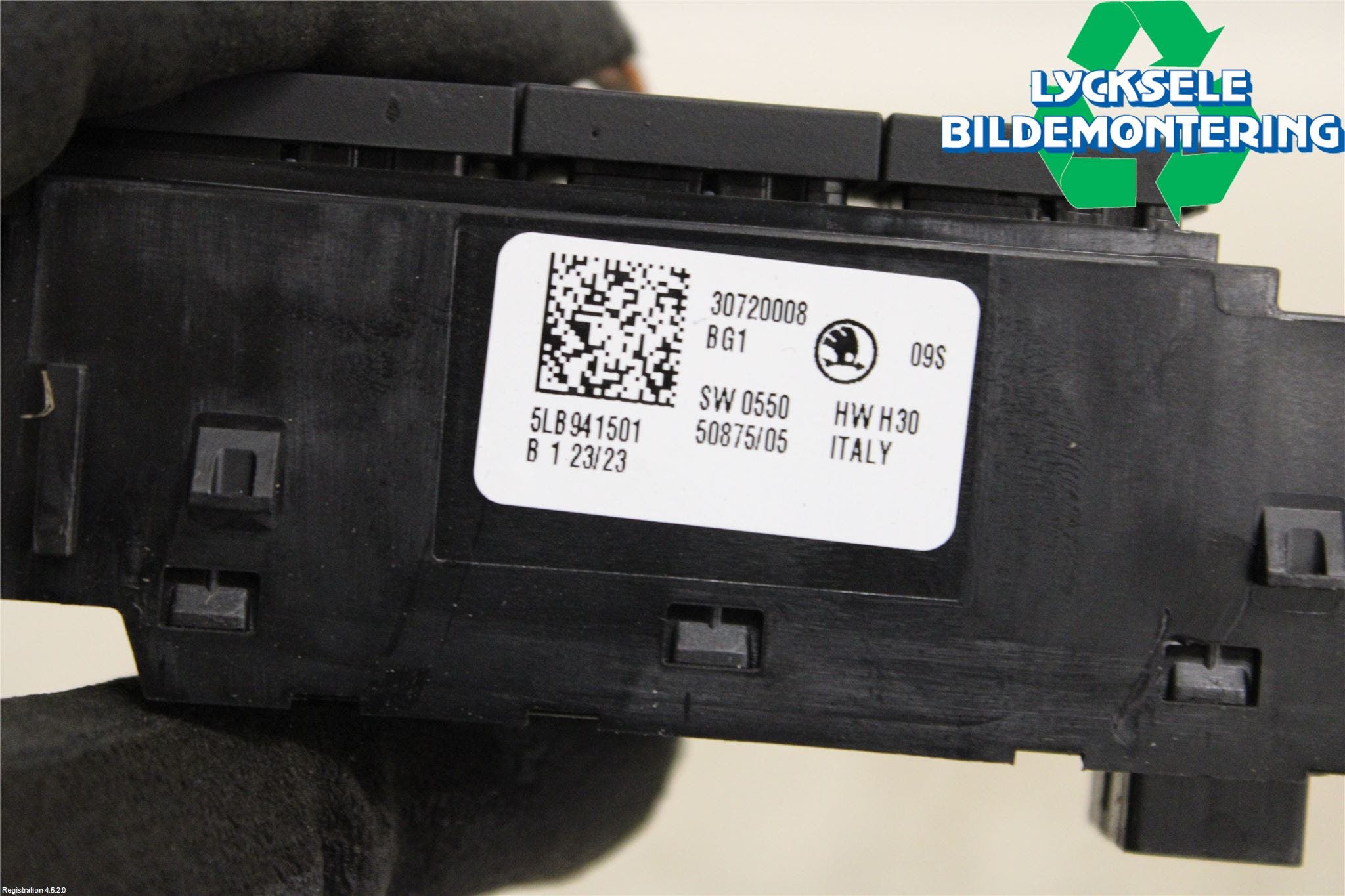 Skoda ENYAQ iV 21- Strömställare Ljus