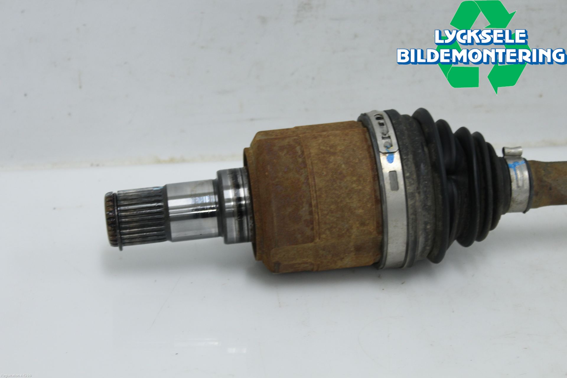 Kia NIRO (DE) 17-22 Drivaxel Fram Vänster