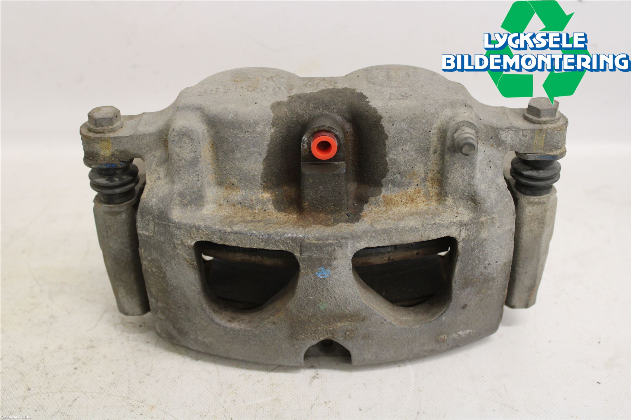 Dodge PICK UP RAM 81- Bromsok Fram Höger