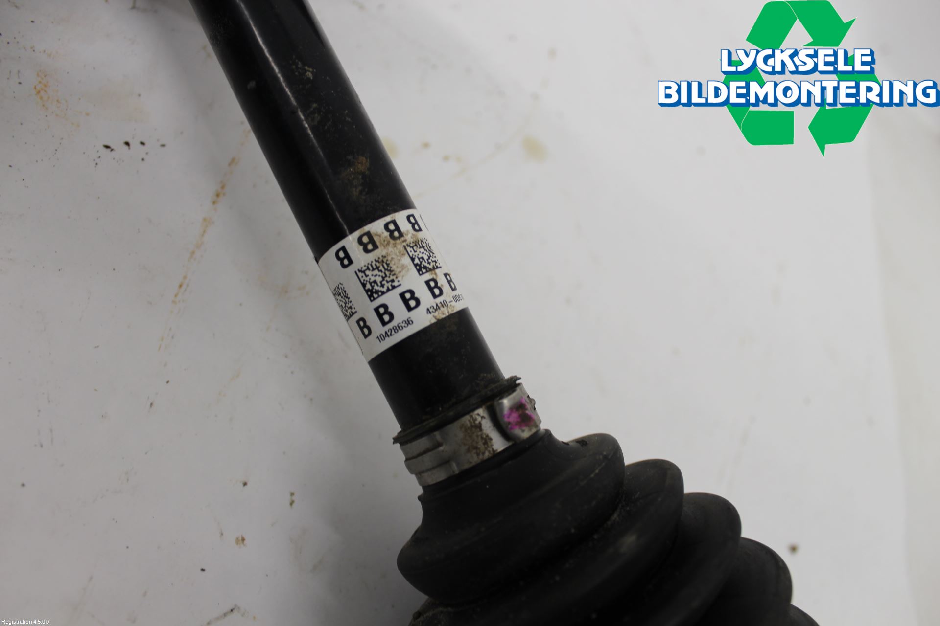 Toyota YARIS CROSS XP21 21- Drivaxel Fram Höger