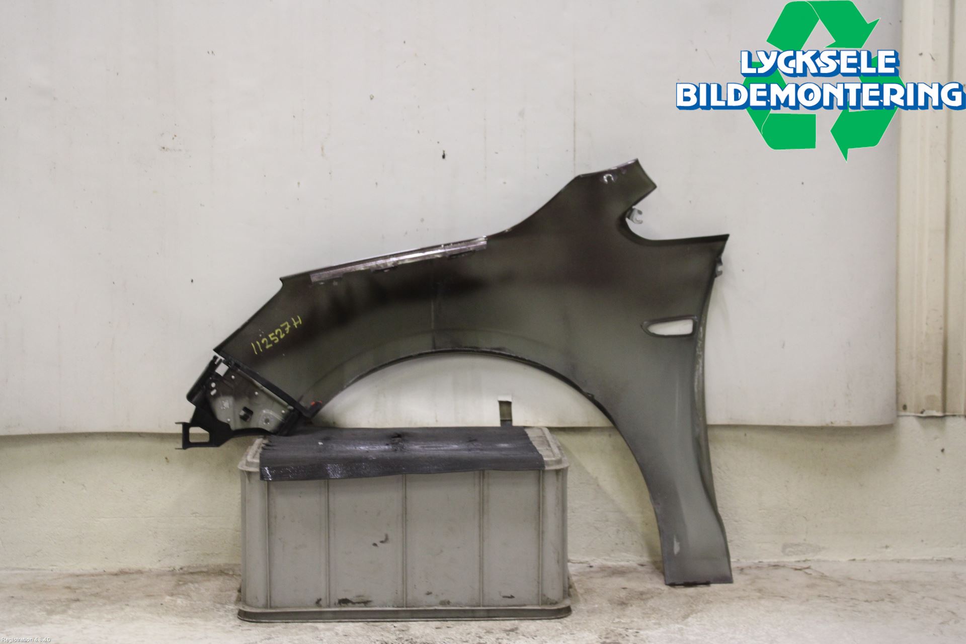 Opel ASTRA J 10-15 Skärm Fram Höger