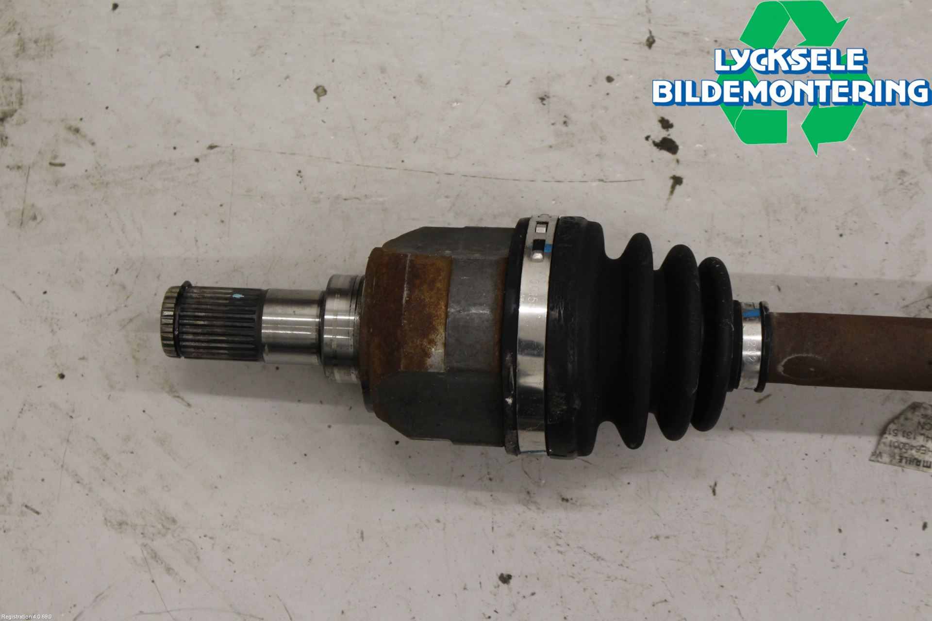 Hyundai ix20 Drivaxel Fram Höger