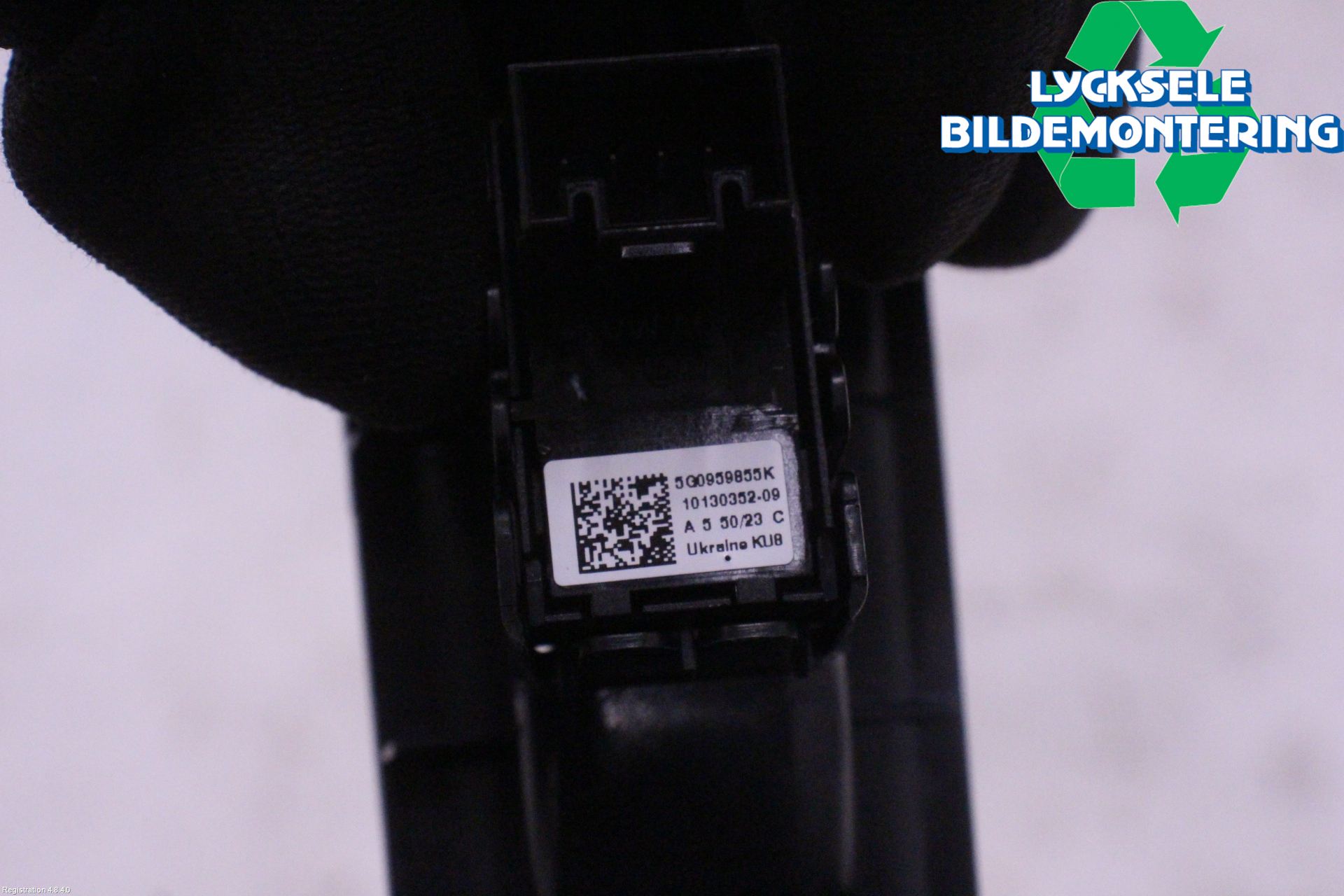 Skoda KAMIQ 20- Strömställare Elhiss