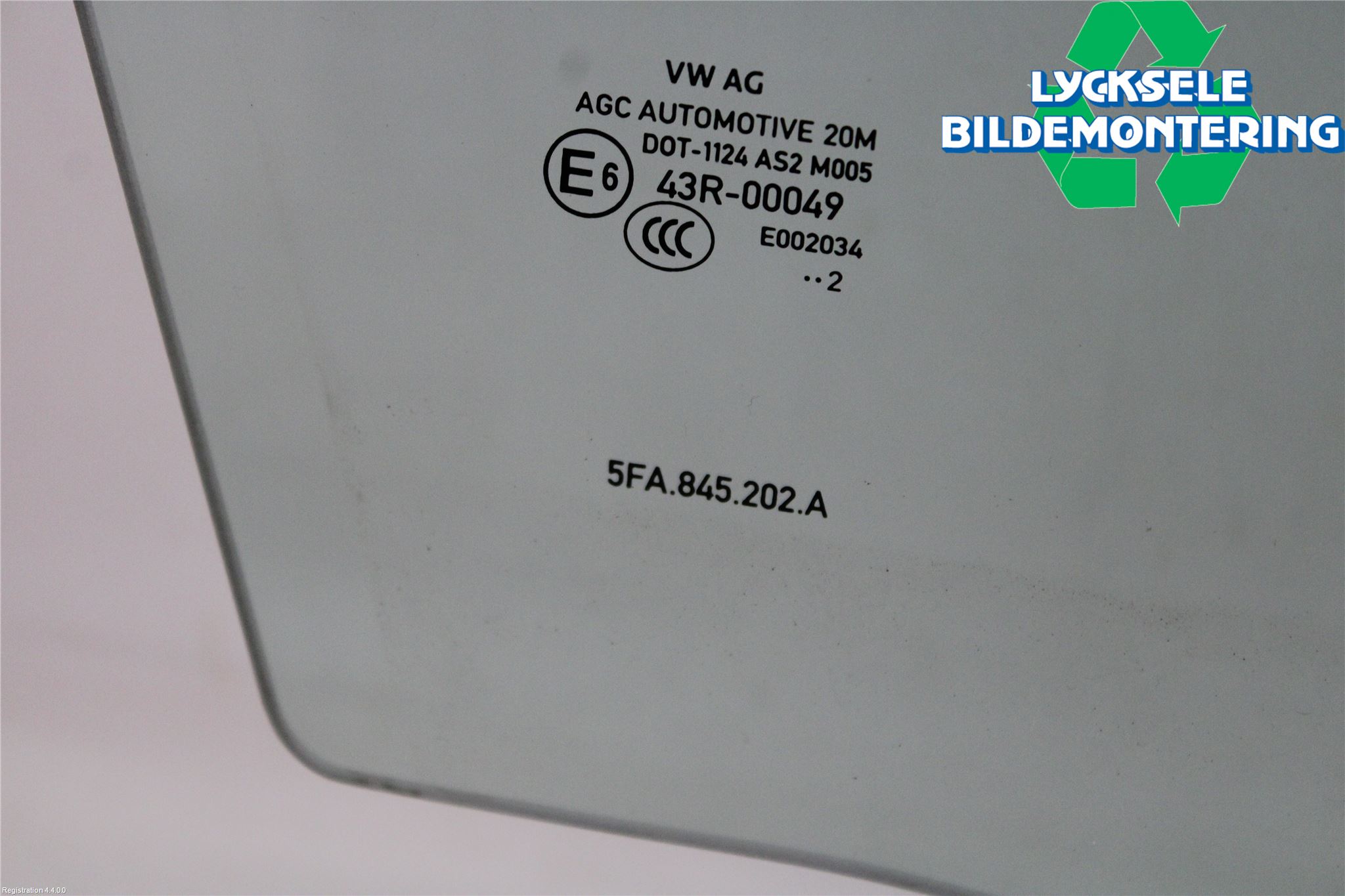 Cupra LEON 21- Dörruta Fram Höger