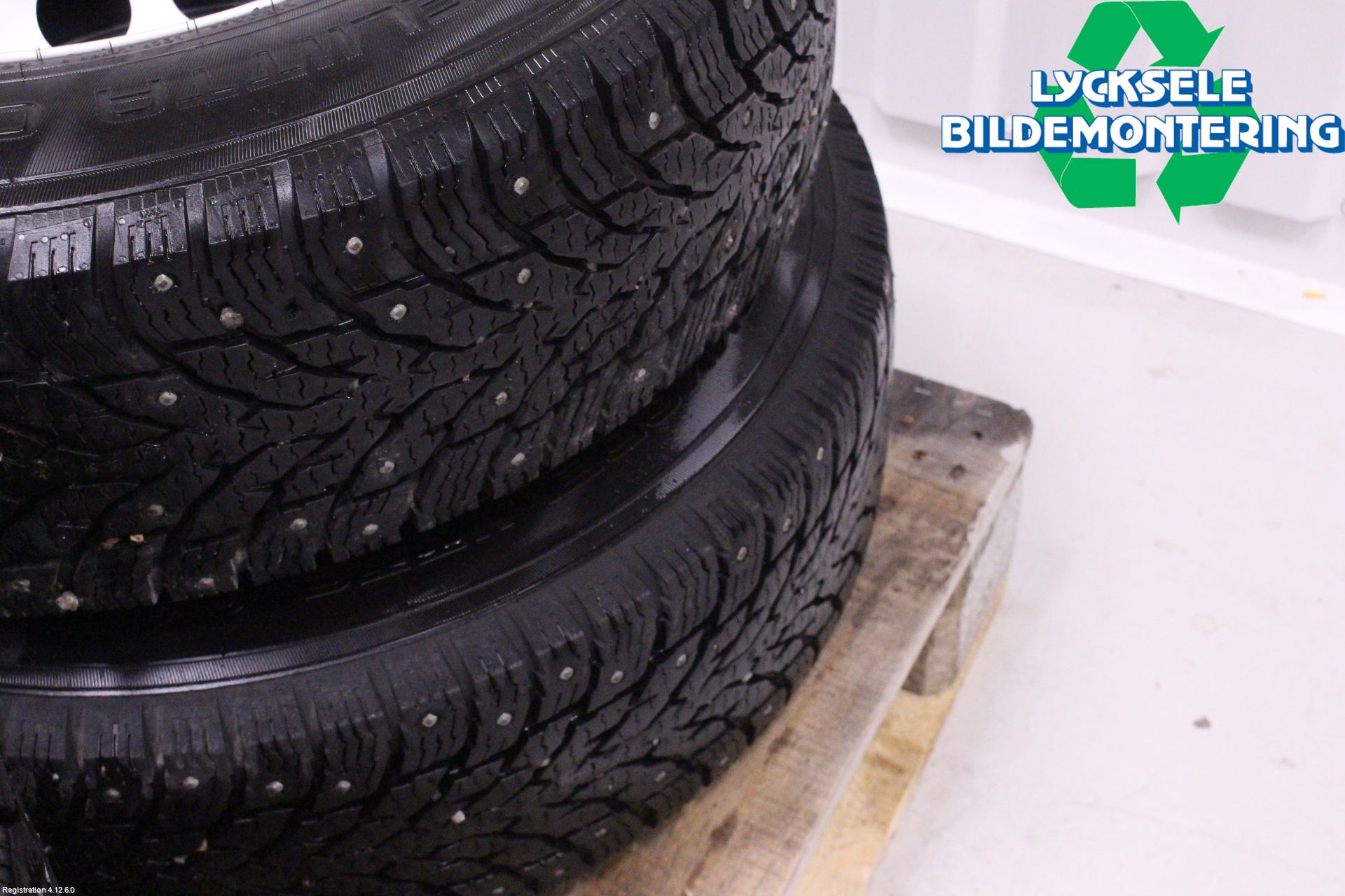 Volkswagen VW CRAFTER II / E-CRAFTER 17- Sommardäck Plåtfälg 4St