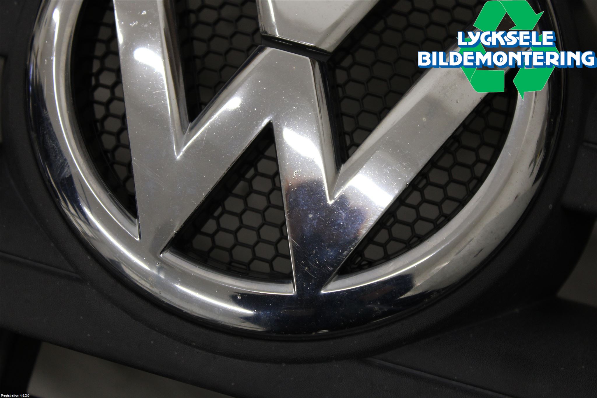 Volkswagen VW CRAFTER 06-16 Grill Komp