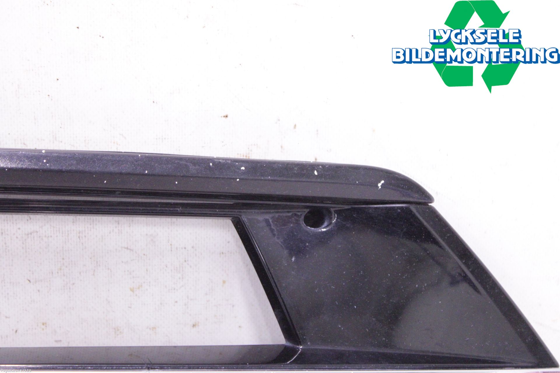 Volkswagen VW PASSAT 15-19 Dimljussarg Fram