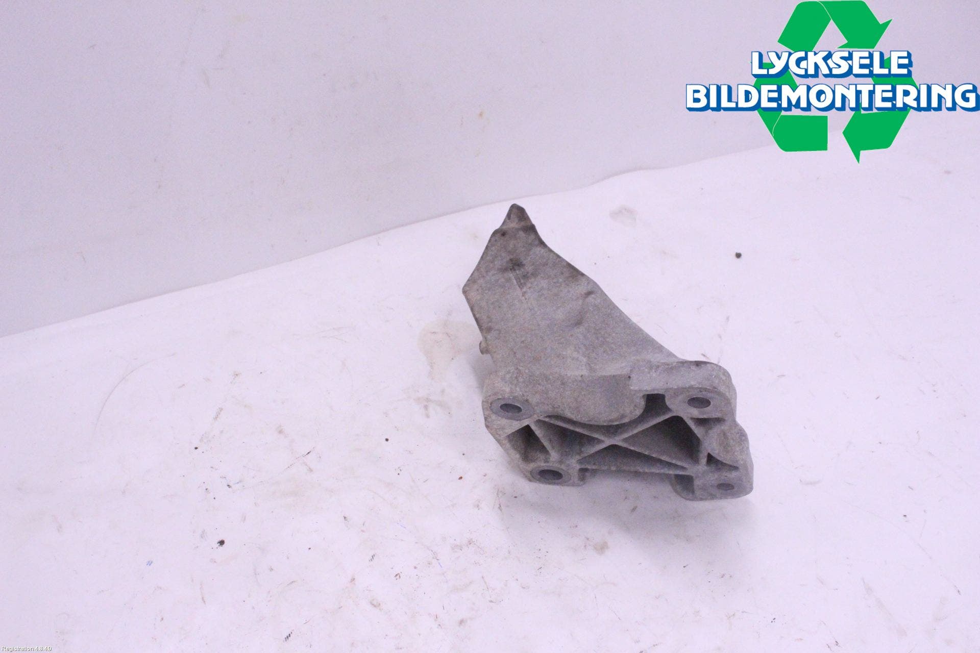 Landrover LAND ROVER DISCOVERY 5 16->> Motorfäste