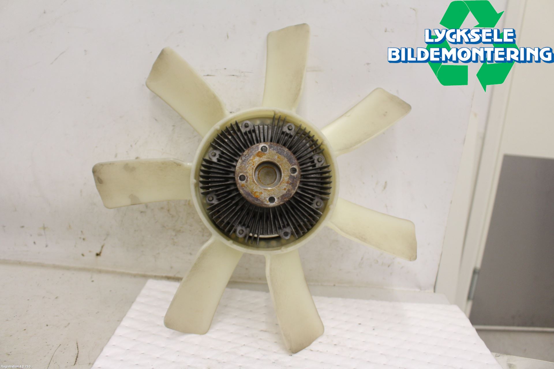 Nissan NAVARA 05-16 Kylfläkt-Vinge