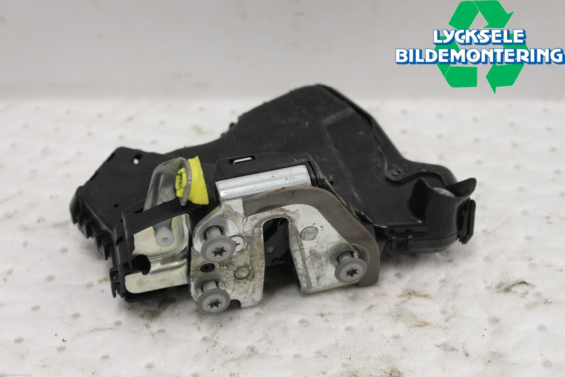 Toyota RAV4 13-18 Låskista-Dörrlås