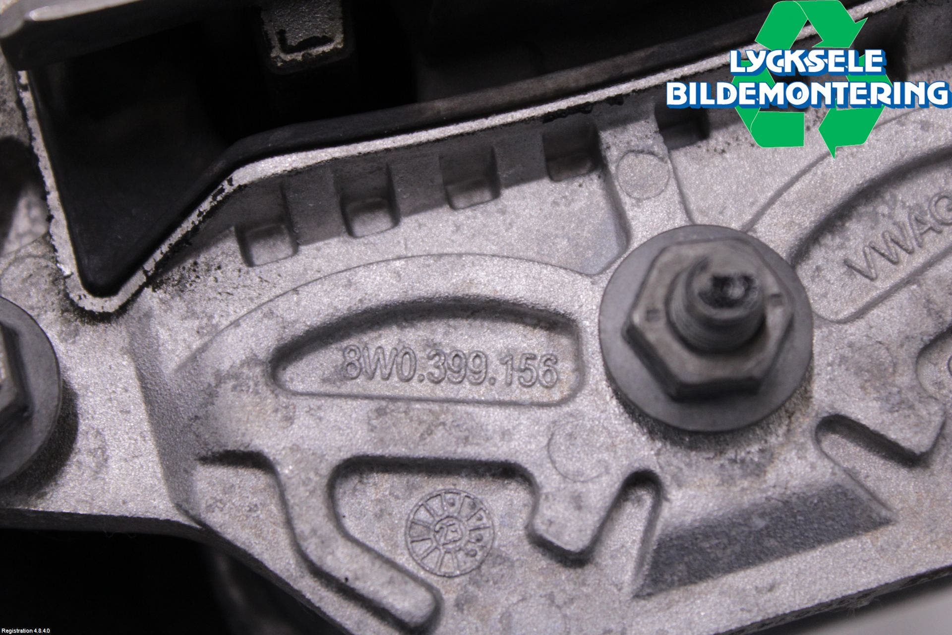 Audi A4/S4 B9 20- Växellådskudde