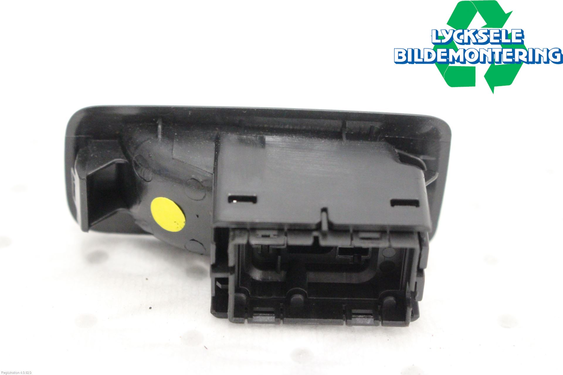 Skoda KAROQ 18- Strömställare Baklucka