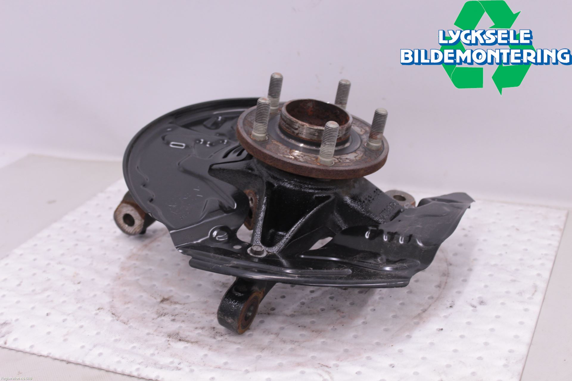 Ford FOCUS 19- Styrspindel Lagerhus Hö