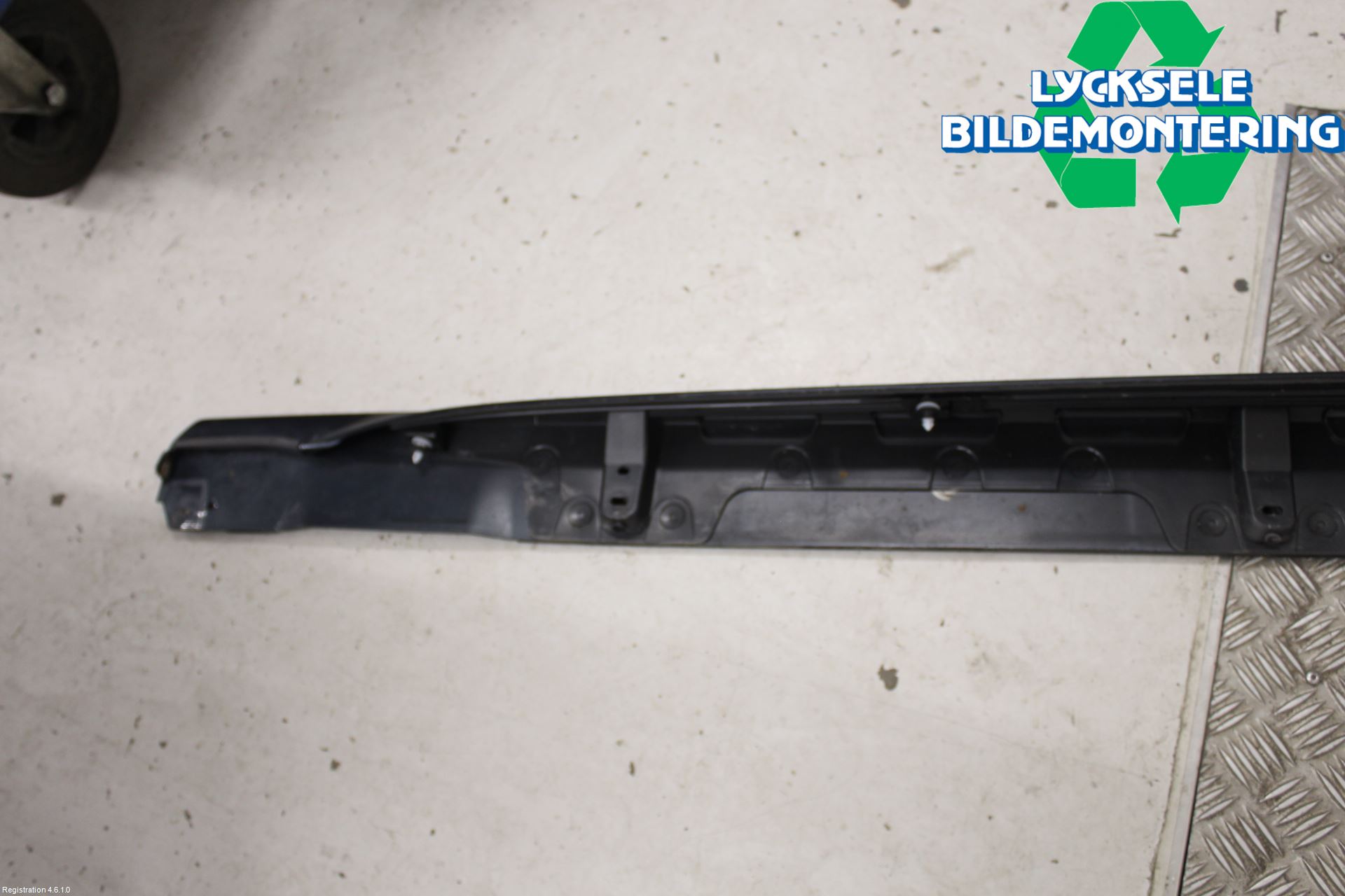 Cupra BORN 22- Sidokjol Hö