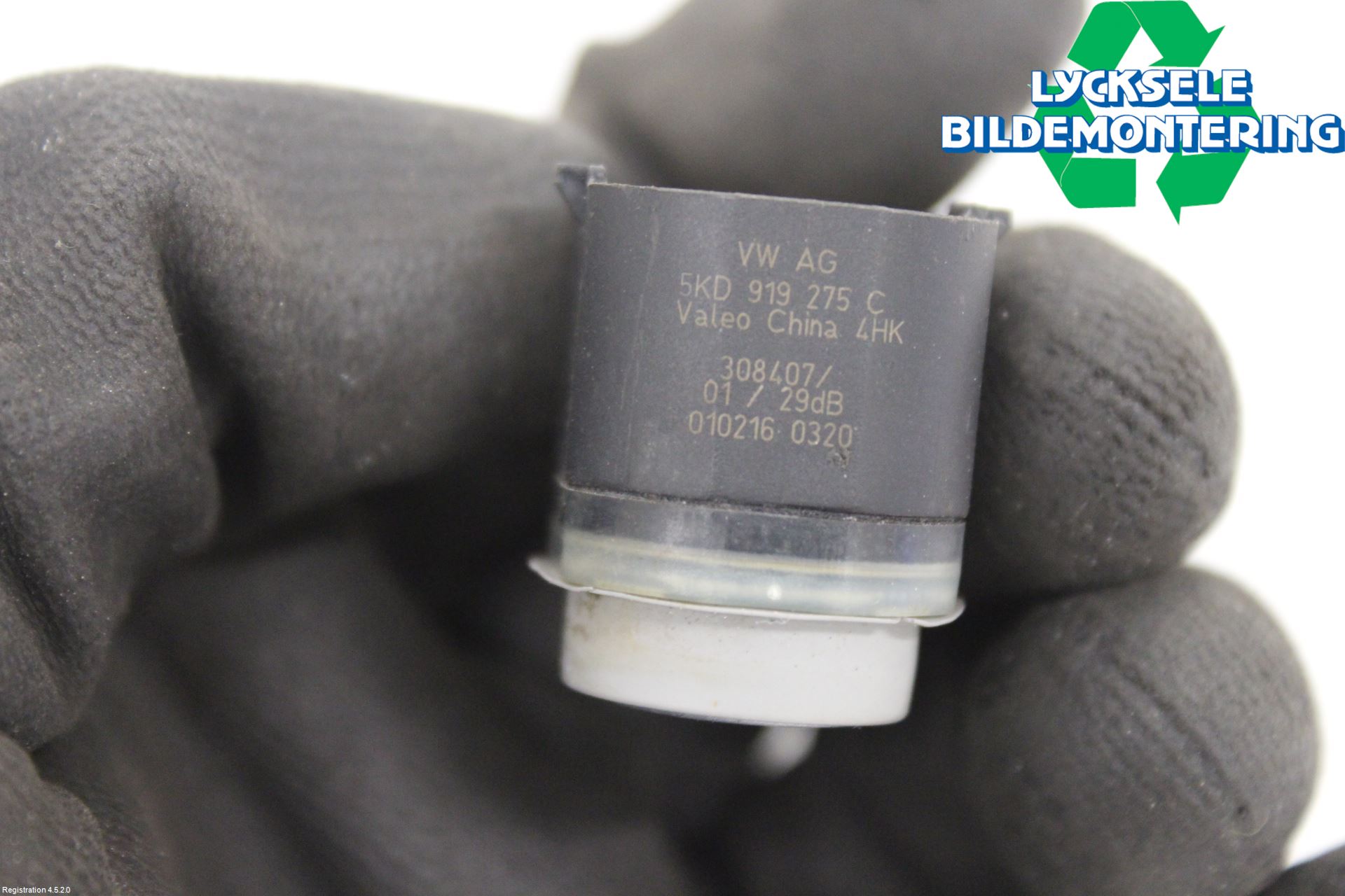 Audi Q5 09-16 Parkeringshjälp Frontsensor