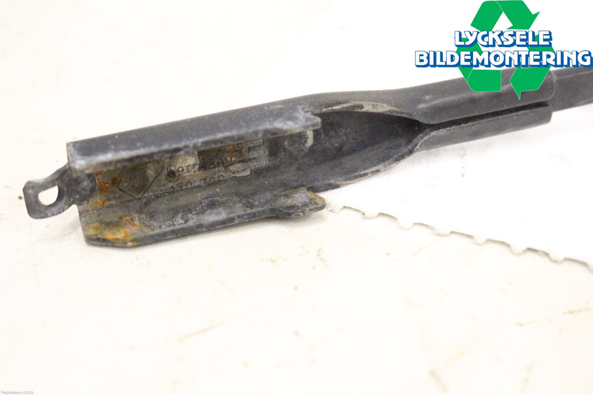 Mercedes-Benz MB SPRINTER (W906) 06-18 Torkararm Armar Vindruta