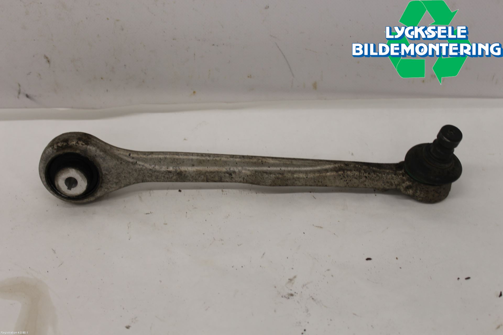 Volkswagen VW TOUAREG CR 18- Bärarm Fram Övre Vä