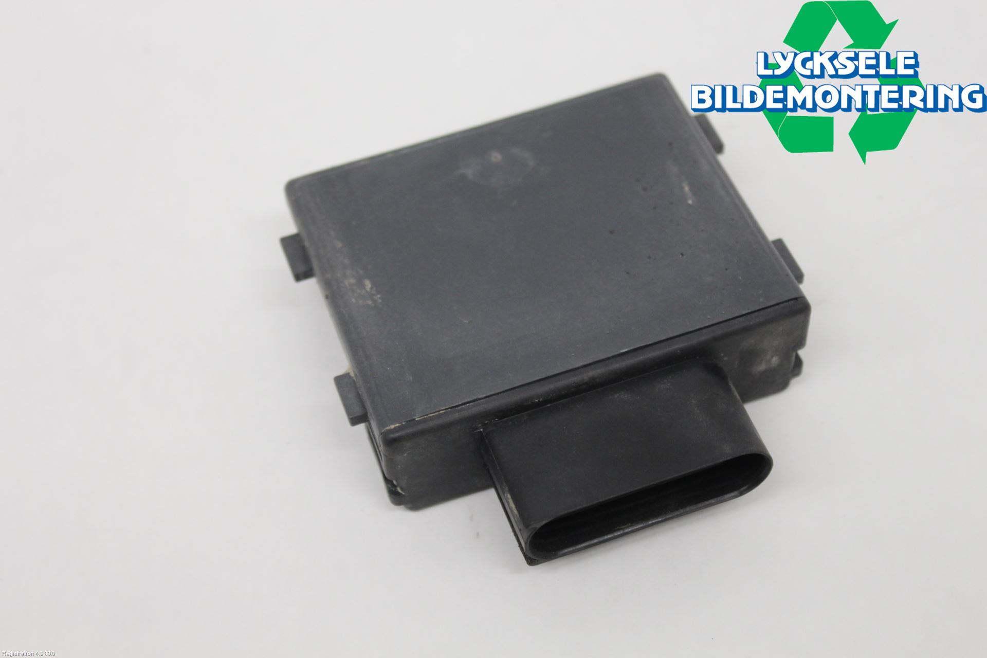 Audi A6 F2/C8 19- Styrenhet Bränslepump