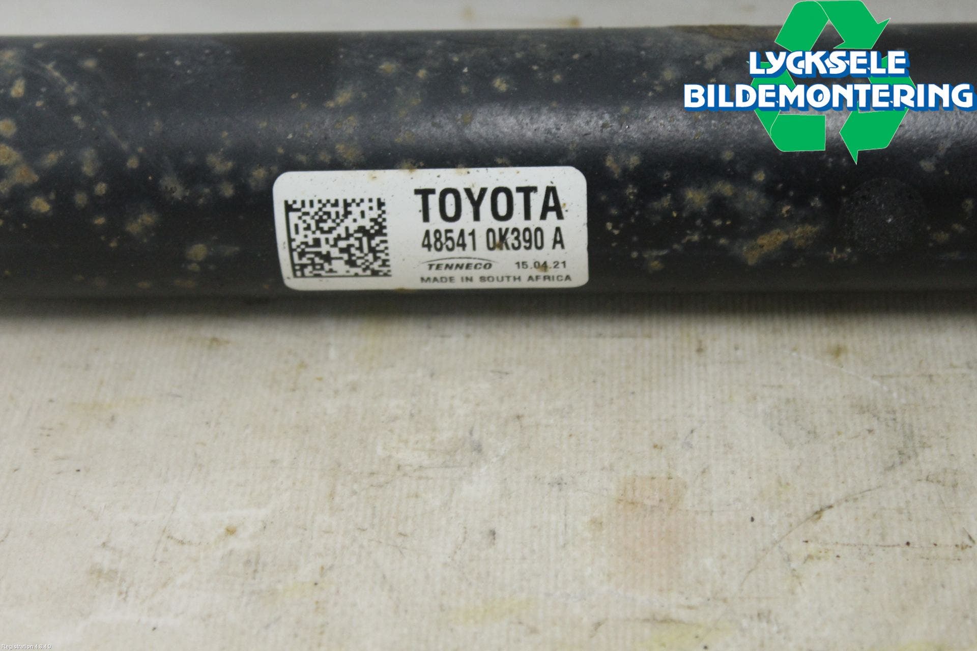 Toyota HILUX 16- Stötdämpare Bak