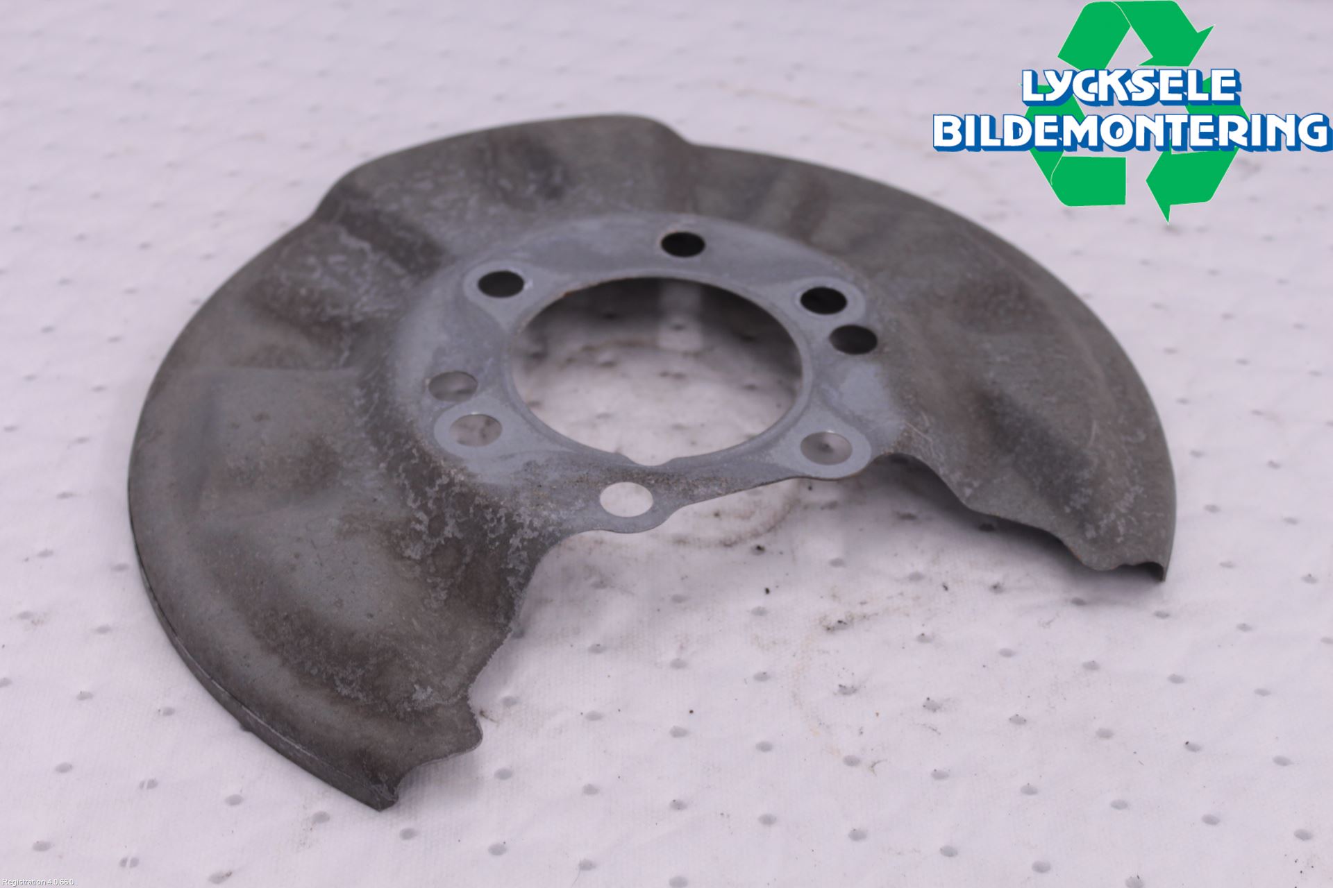 Suzuki SX4 S-CROSS 14-21 Bromssköld Bak