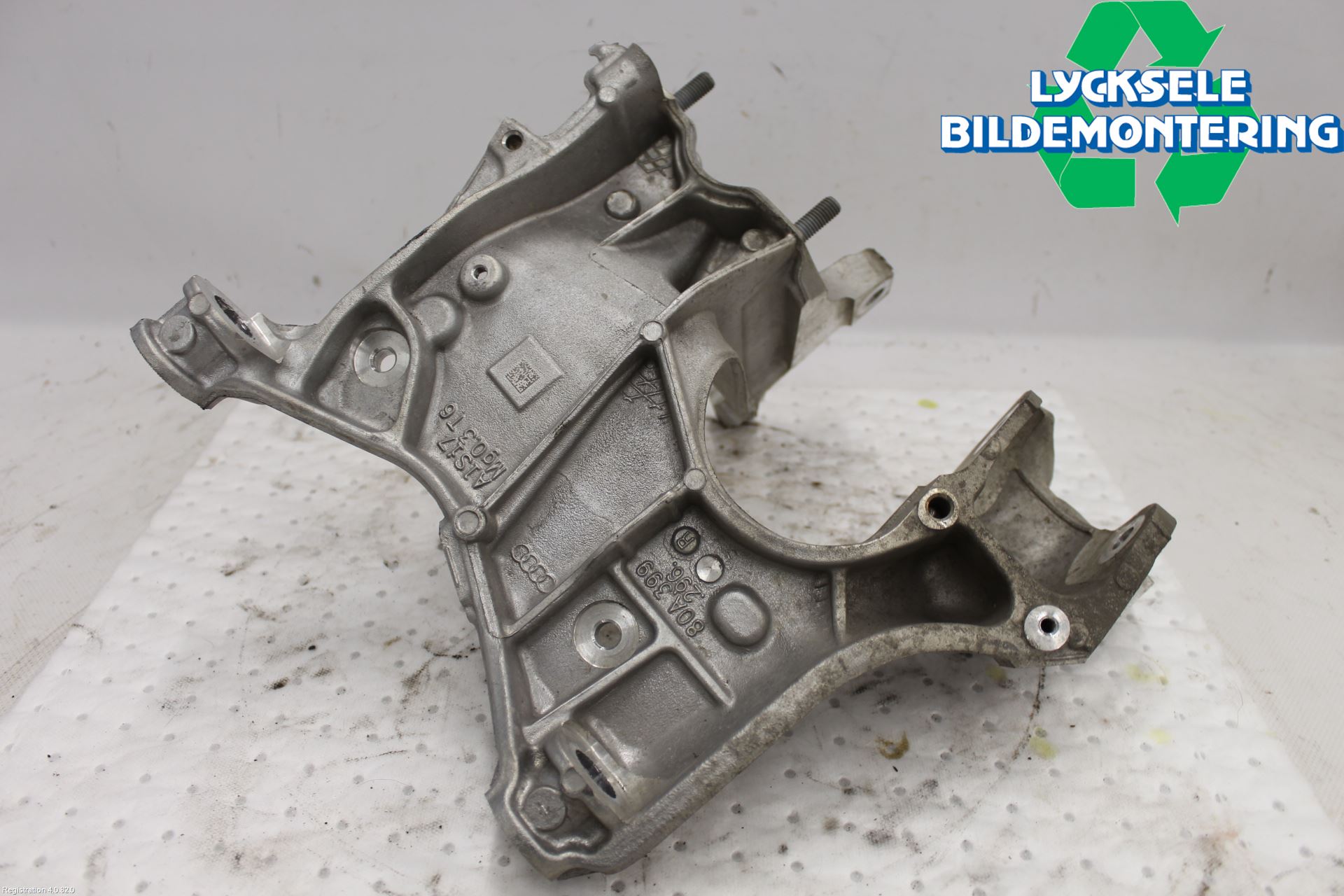 Audi Q5/SQ5 17- Framvagnsbalk