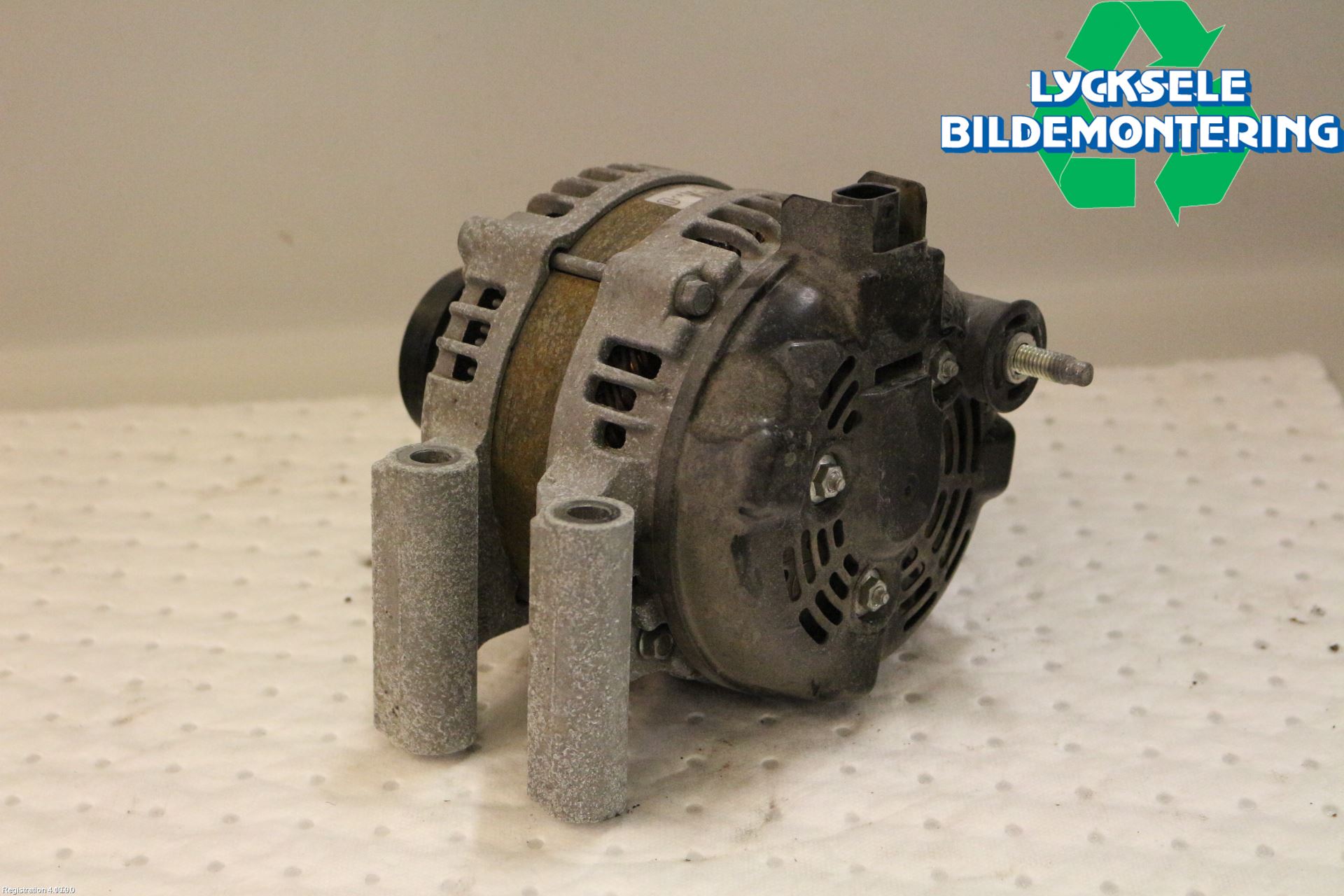 Opel INSIGNIA 17- Generator