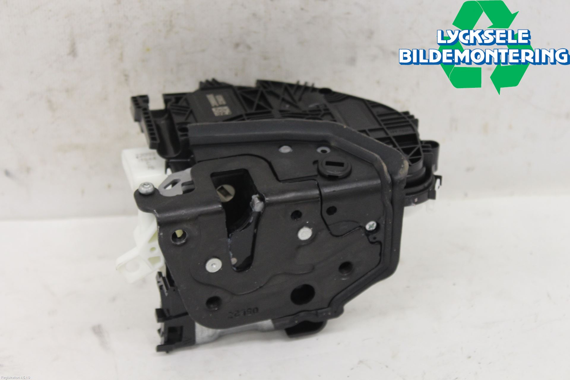 Audi A4/S4 B9 20- Låskista-Dörrlås