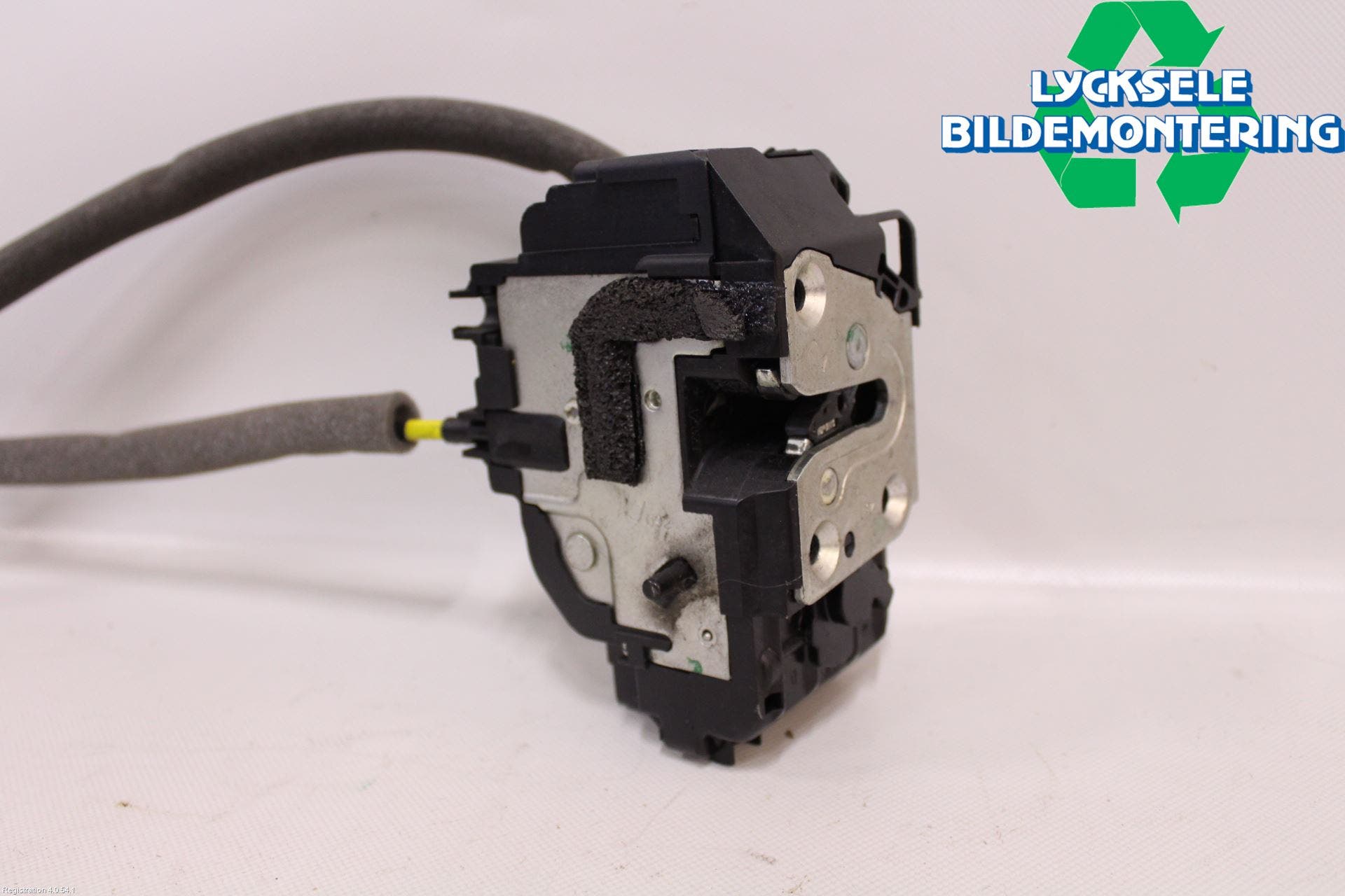 Nissan QASHQAI+2 10-14 Låskista-Dörrlås