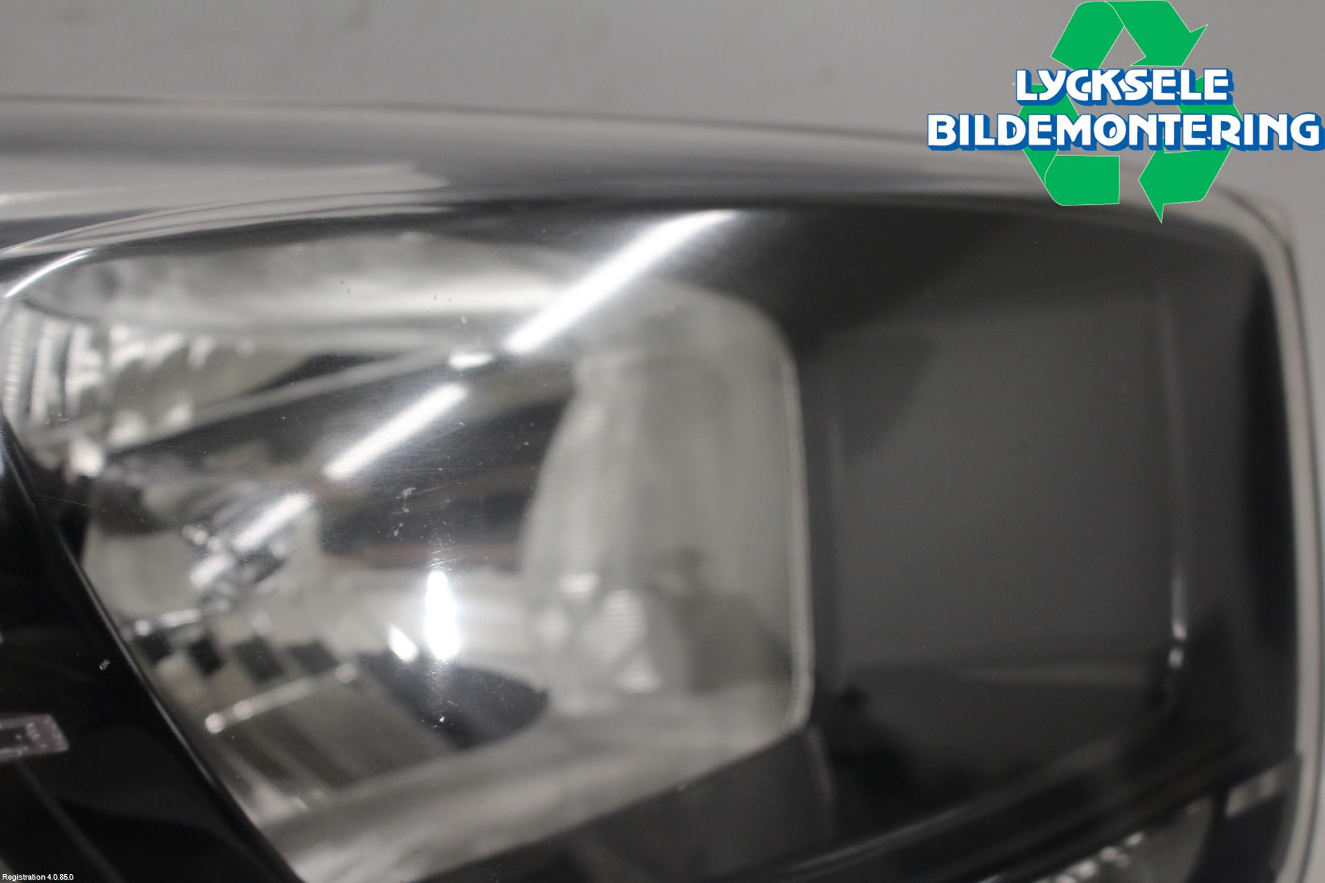 Kia PICANTO 17- Strålkastare Höger