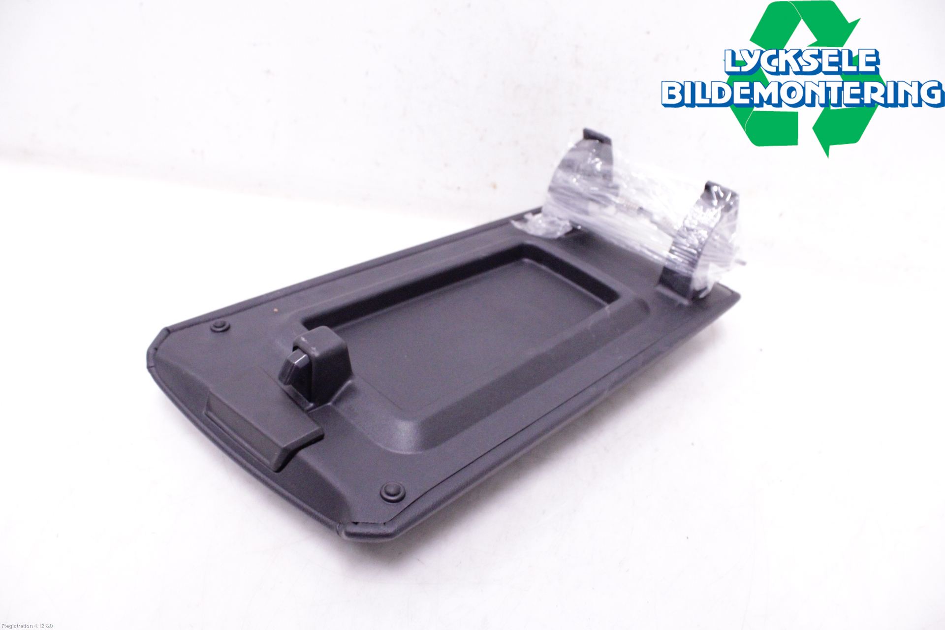 BMW 3 G20/G21/G80/G81 19- Inredning Armstöd