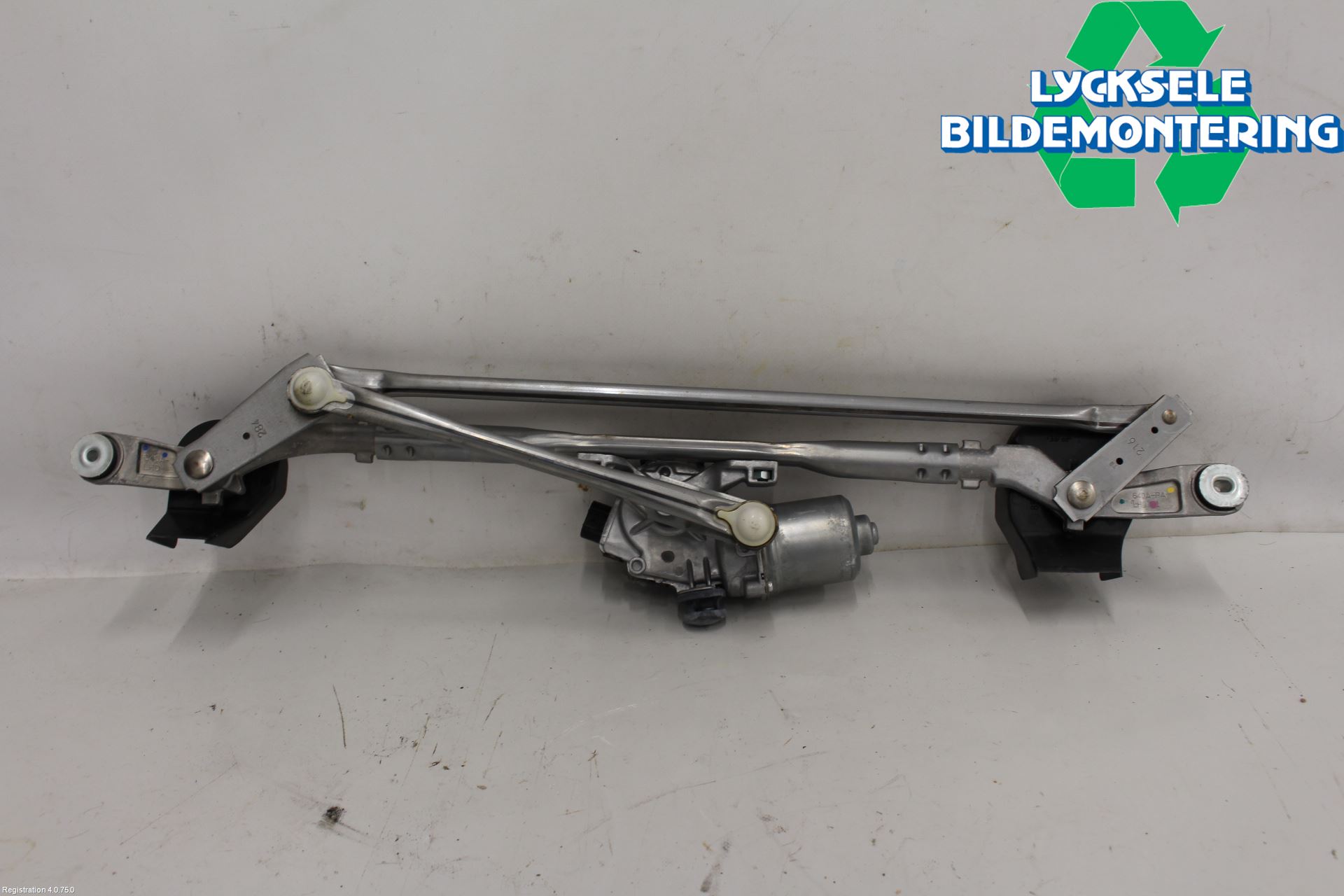 Toyota HILUX 16- Torkarmotor Vindruta