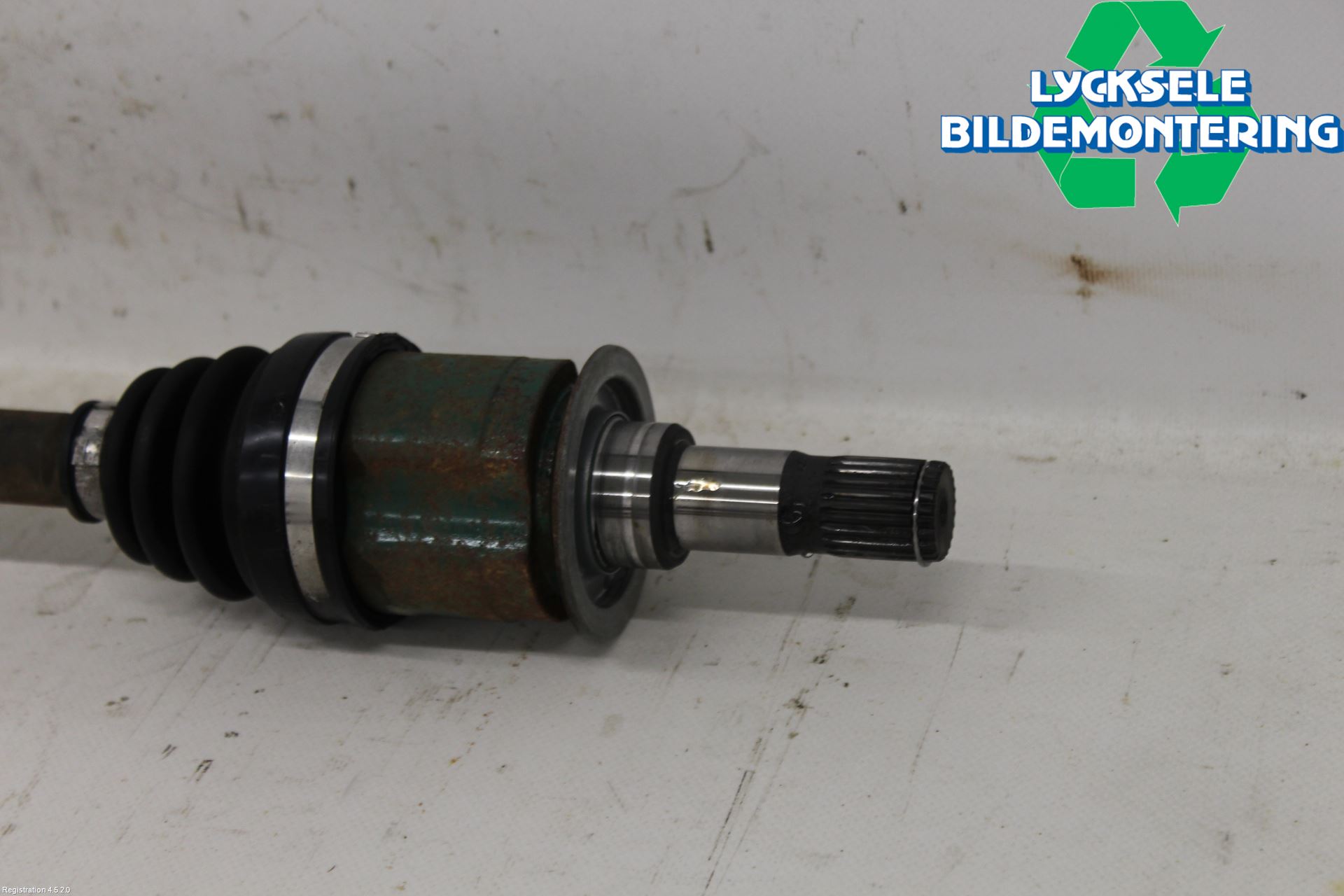 Mitsubishi ASX 10-22 Drivaxel Bak Vänster