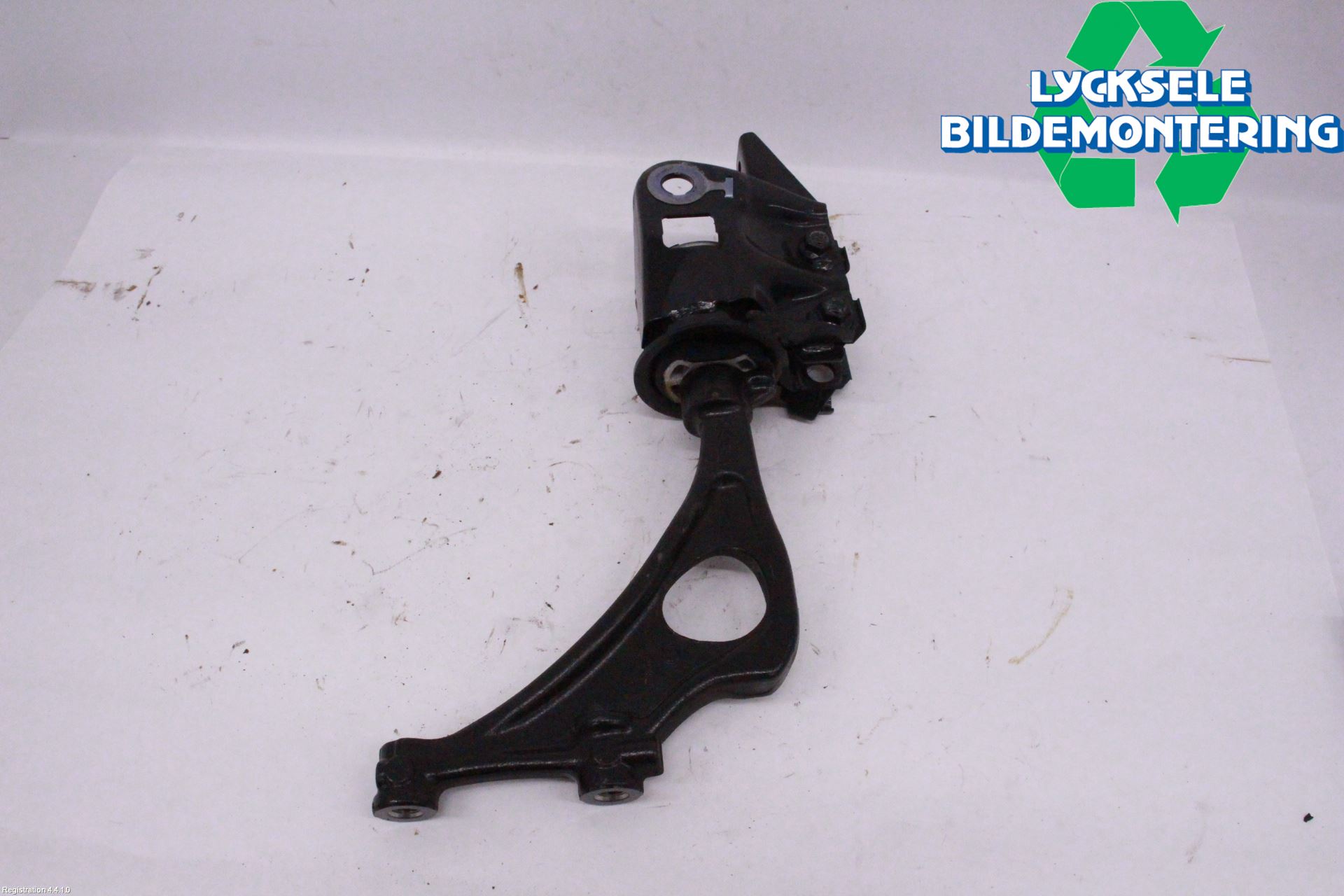 Mazda CX-60 22- Bärarm Fram Övre Hö