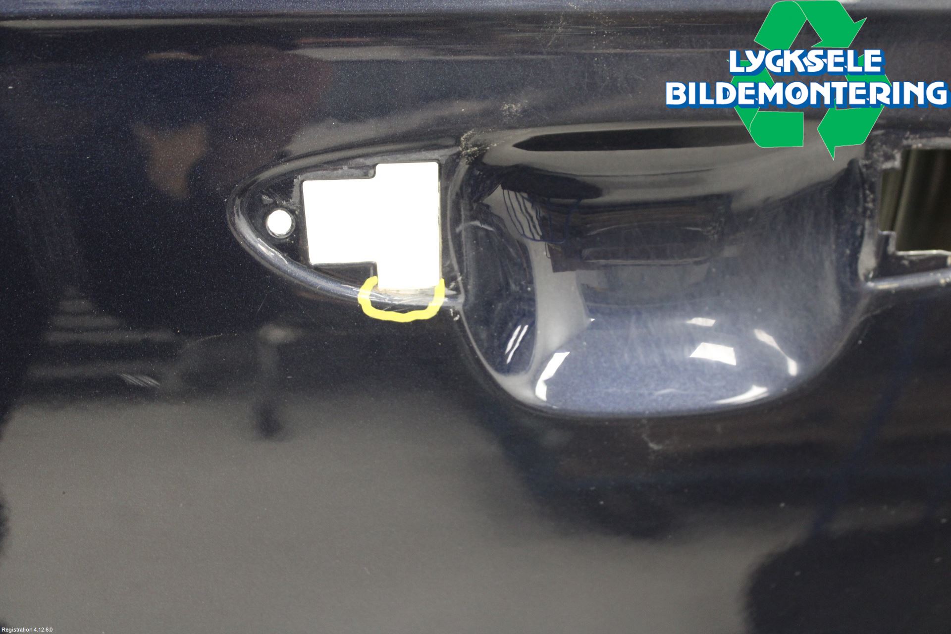 Volkswagen VW PASSAT 11-14 Dörr Fram Vänster