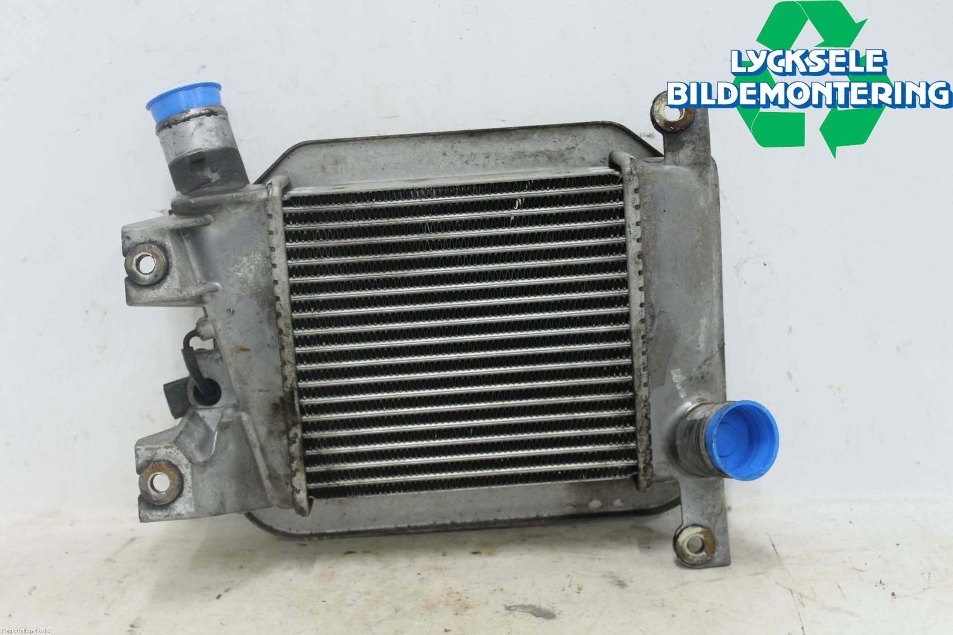 Nissan NAVARA 98-05 Laddluft-Intercooler Kyl