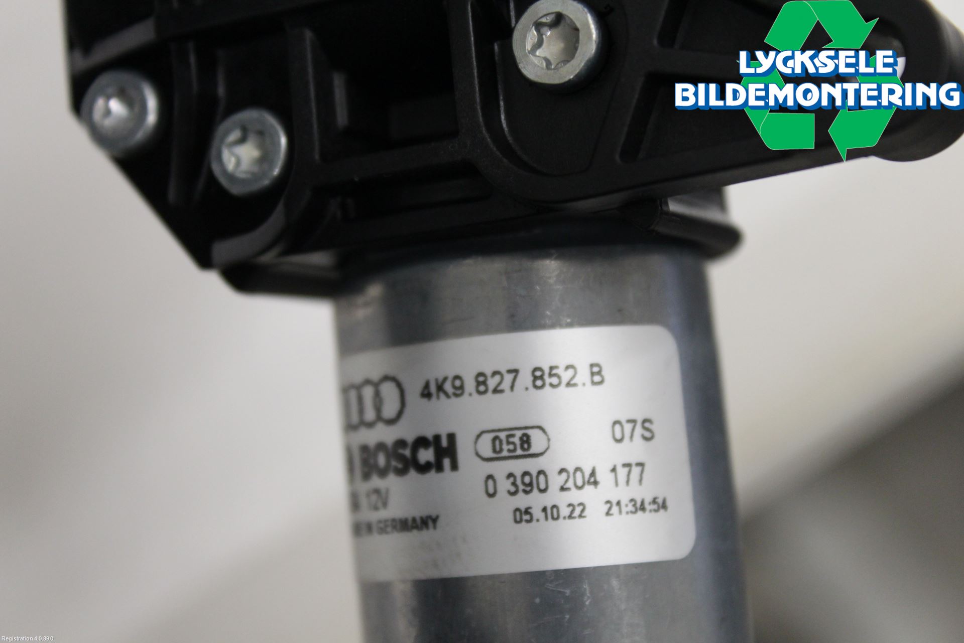 Audi A6 F2/C8 19- Bakluckeöppnare Automatisk