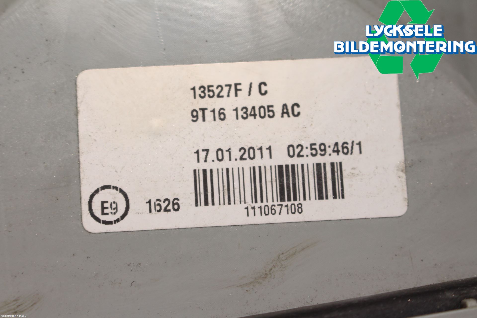 Ford TRANSIT CONNECT 09-13 Bakljus Vänster