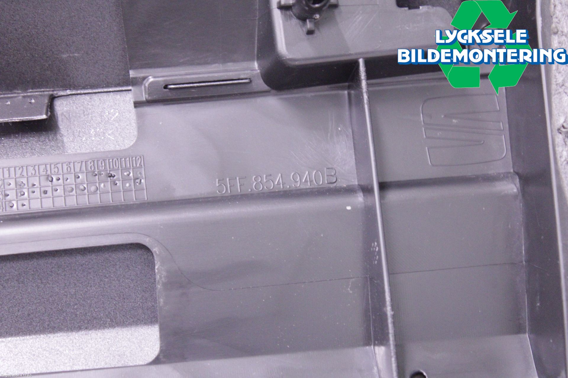 Cupra FORMENTOR 21- Dörr Dekorlist Fram Hö