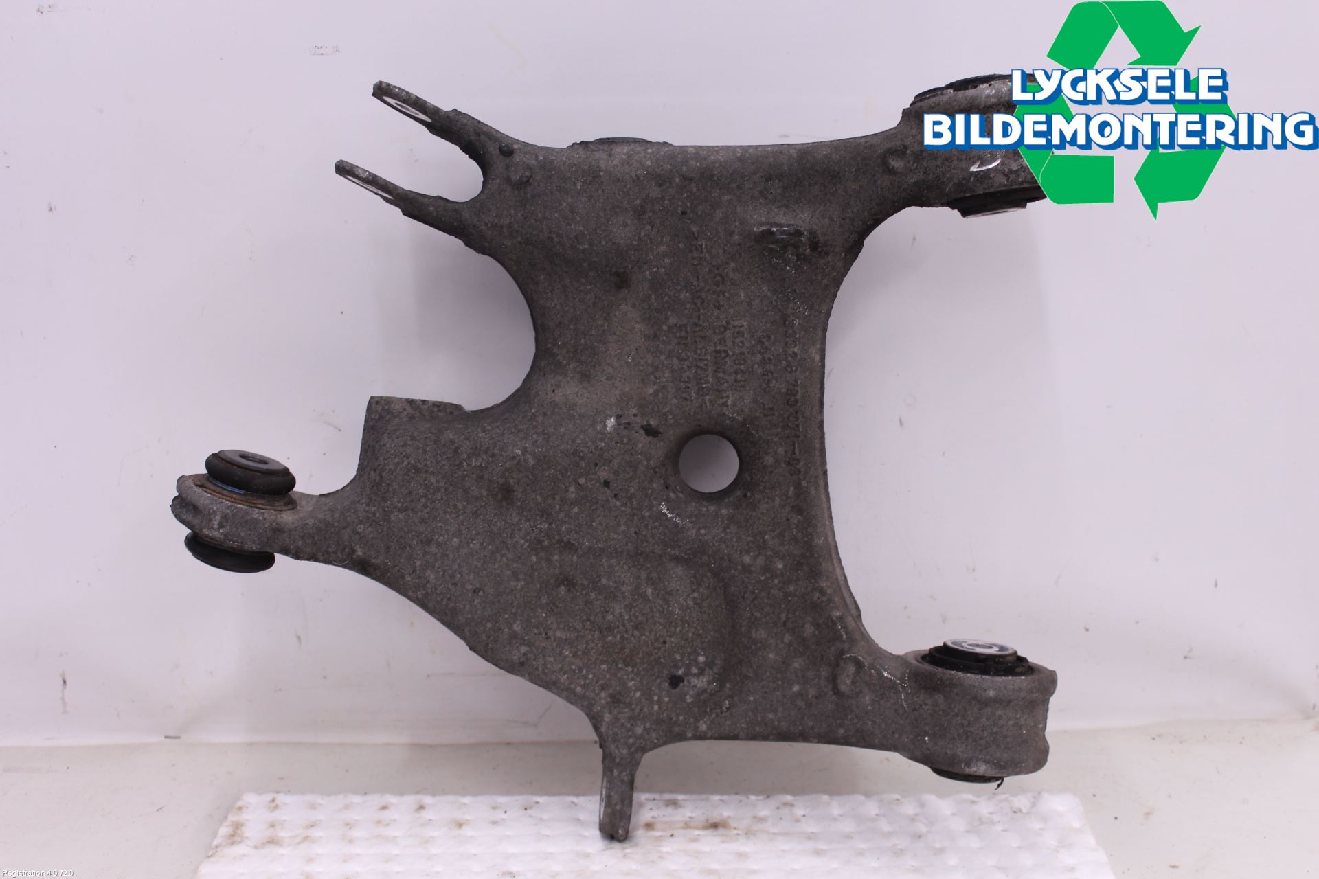 BMW 5 F10/F11/F18 09-17 Bärarm Bak Vänster