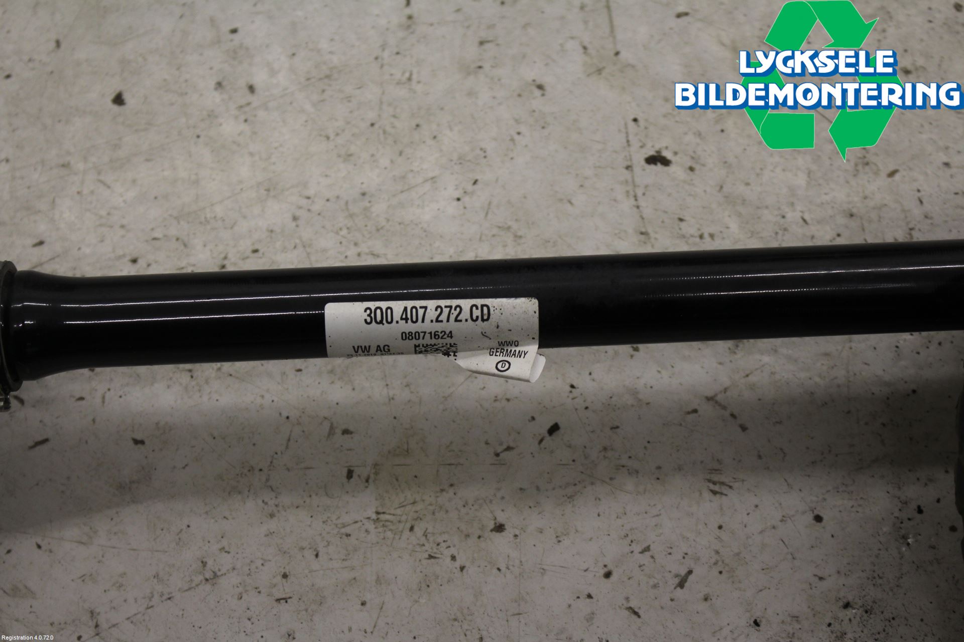 Skoda KAROQ 18- Drivaxel Fram Höger