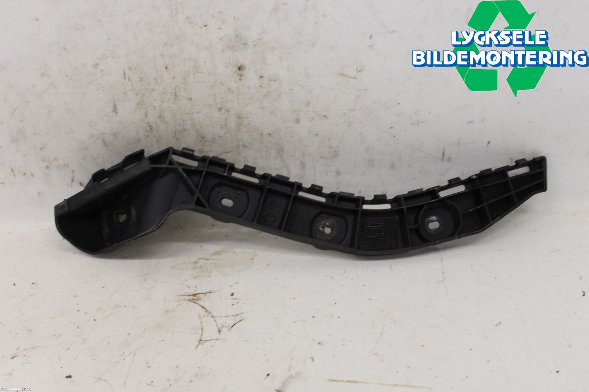 Skoda RAPID Stötfångarfäste Bak Hö